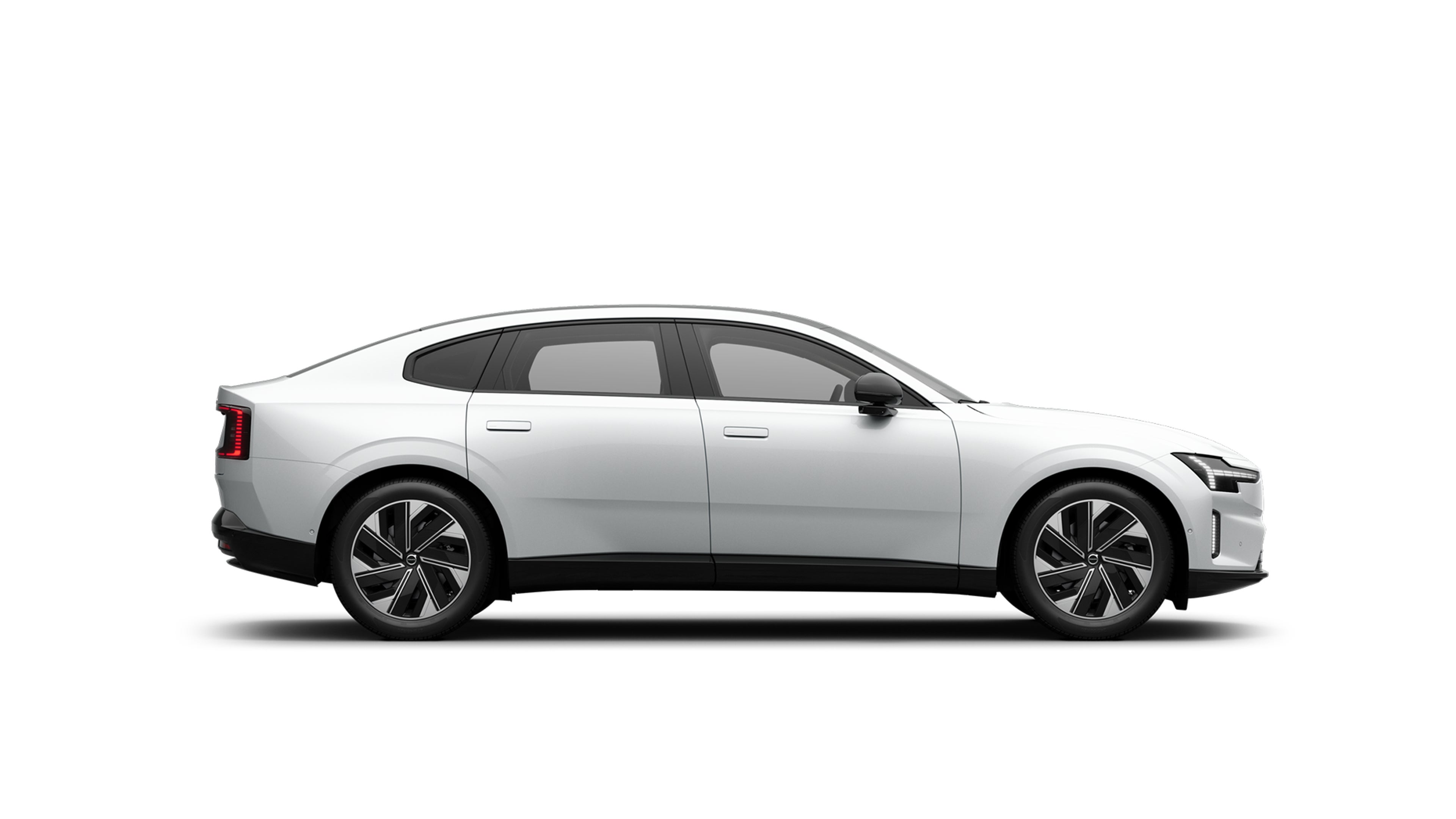 Eine graue Volvo ES90 Limousine auf grauem Hintergrund.