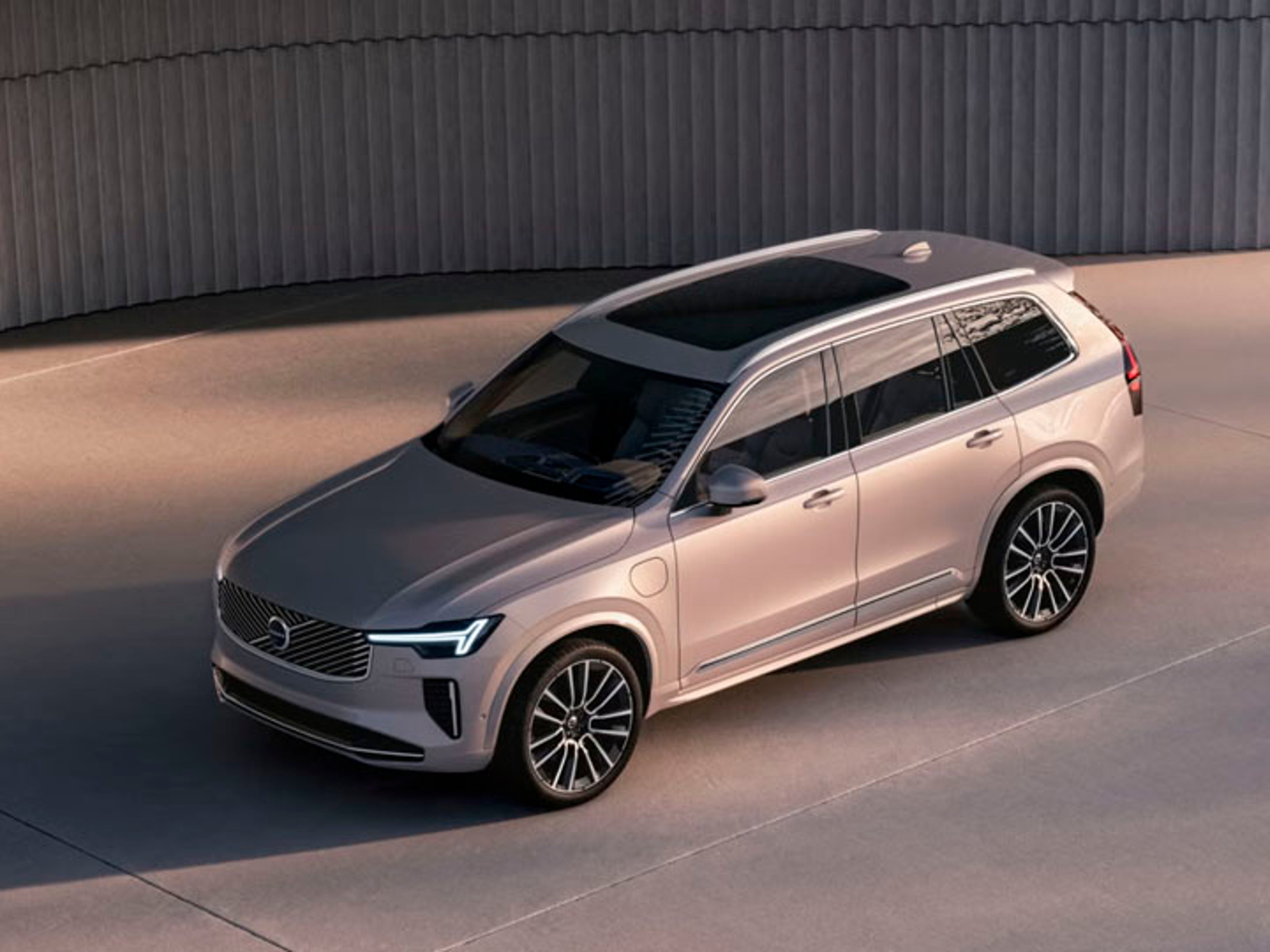 Vista aérea Volvo XC90 color azul