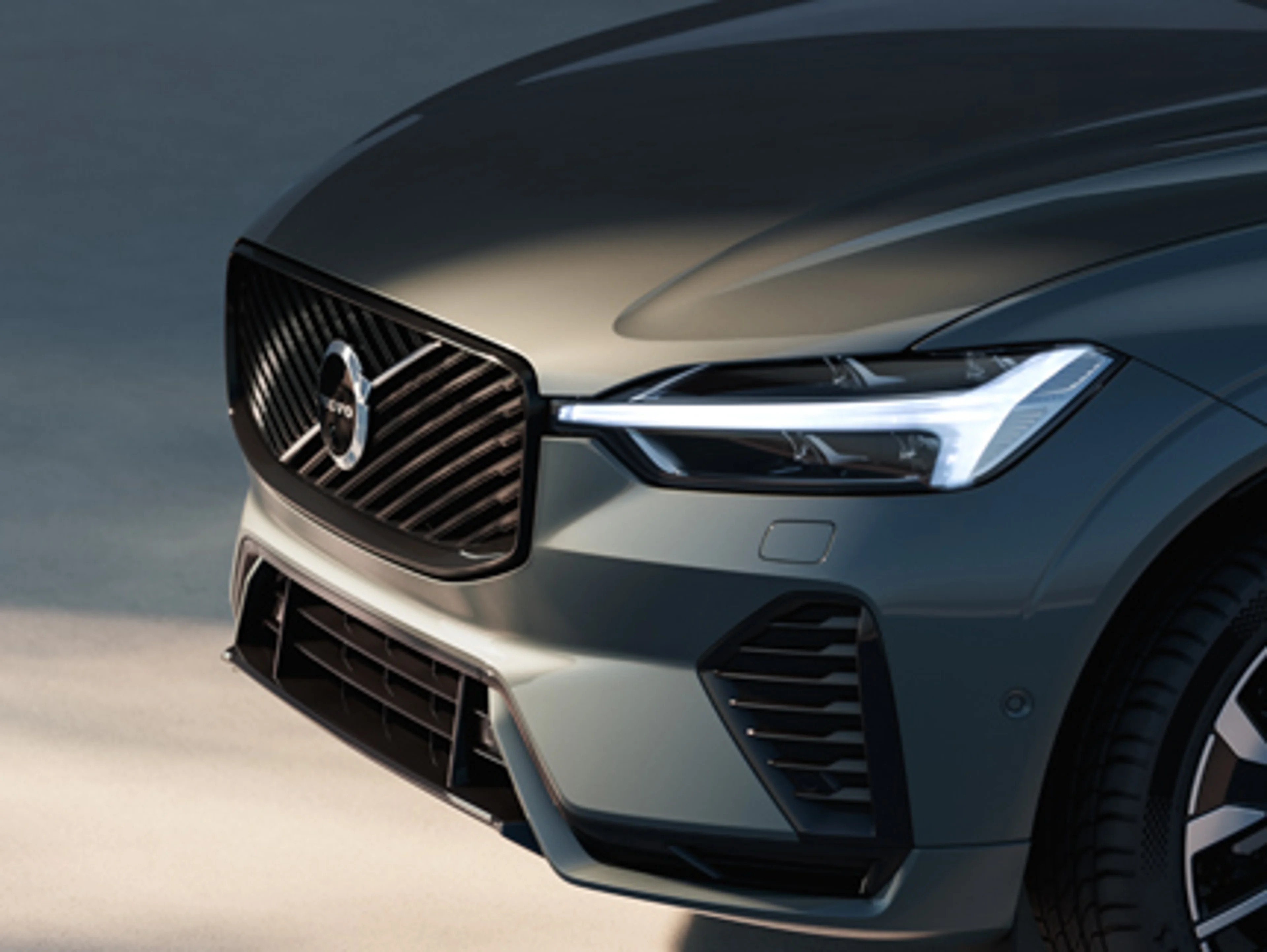 Nærbilde av siden og fronten på XC60