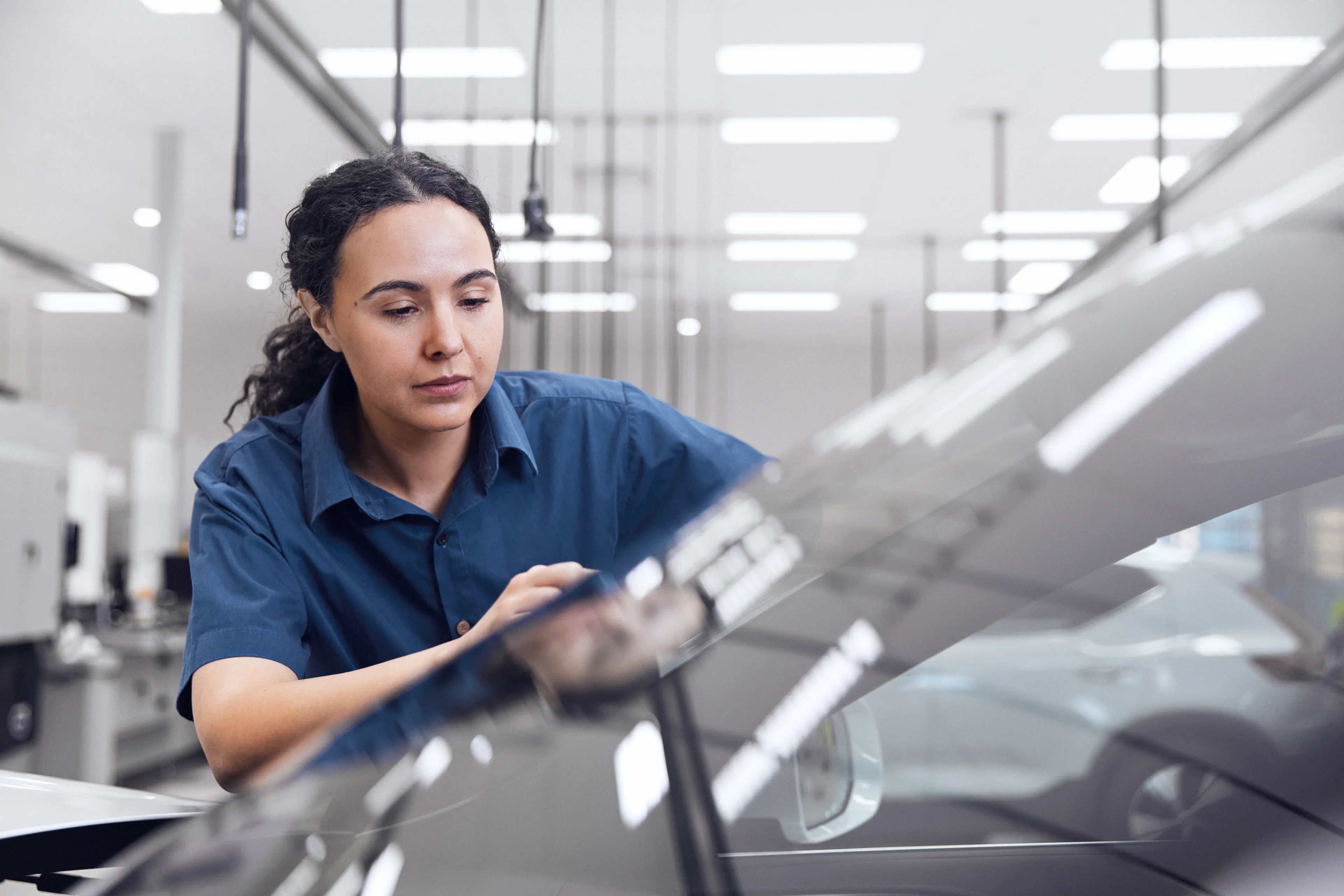 Réparation et remplacement pare-brise d'une voiture Volvo