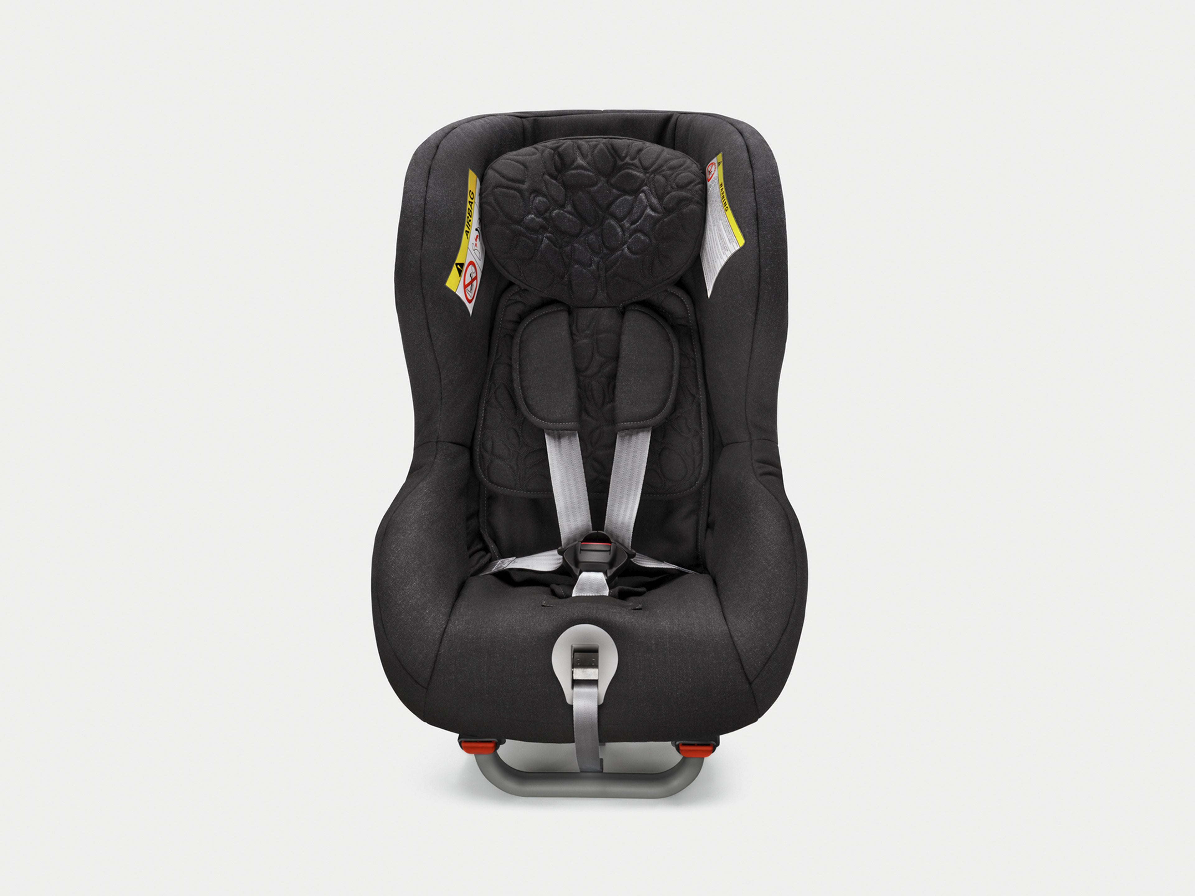 Silla infantil orientada hacia atrás