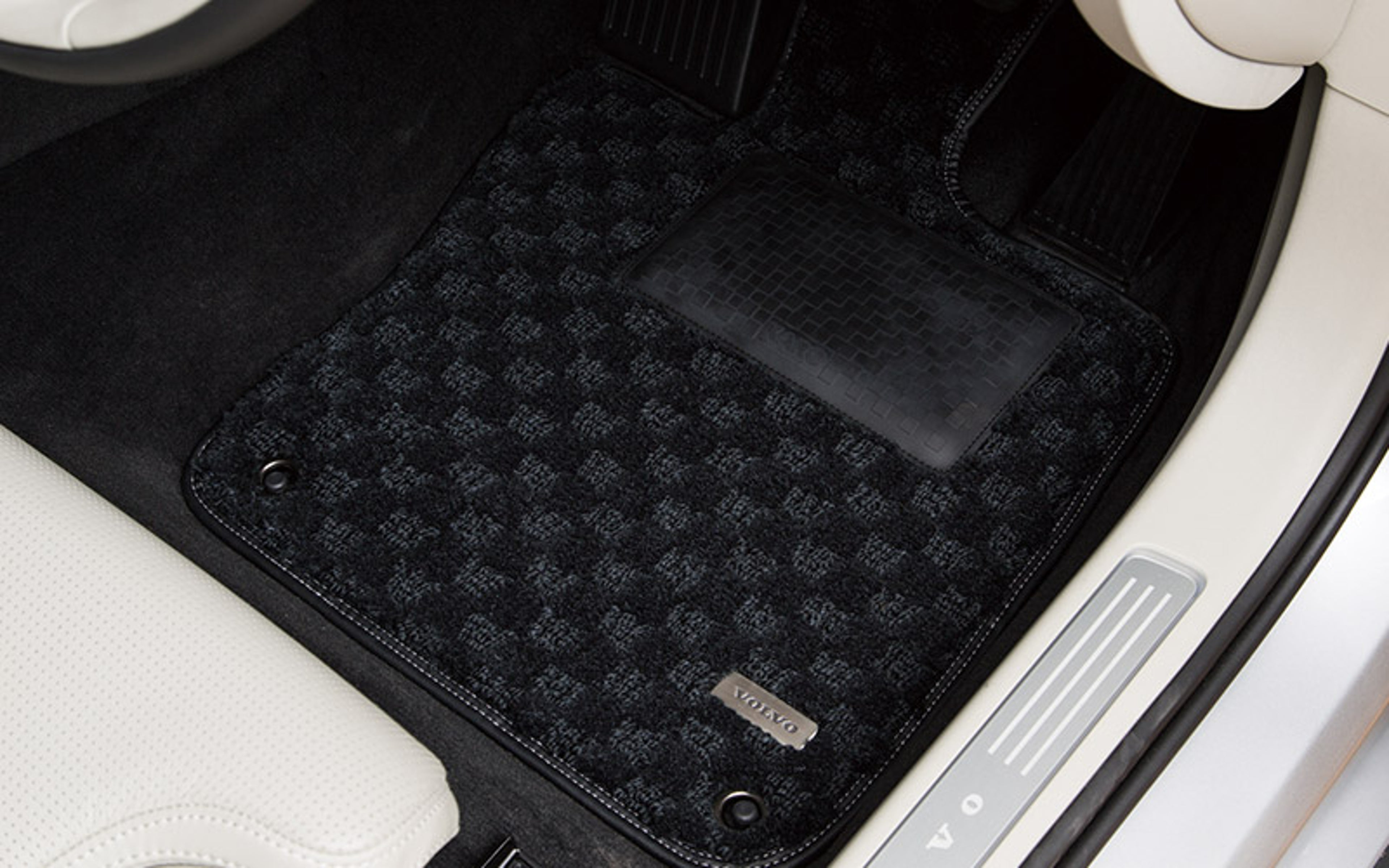 ボルボ・オリジナルKAROマットQUEST(クエスト)