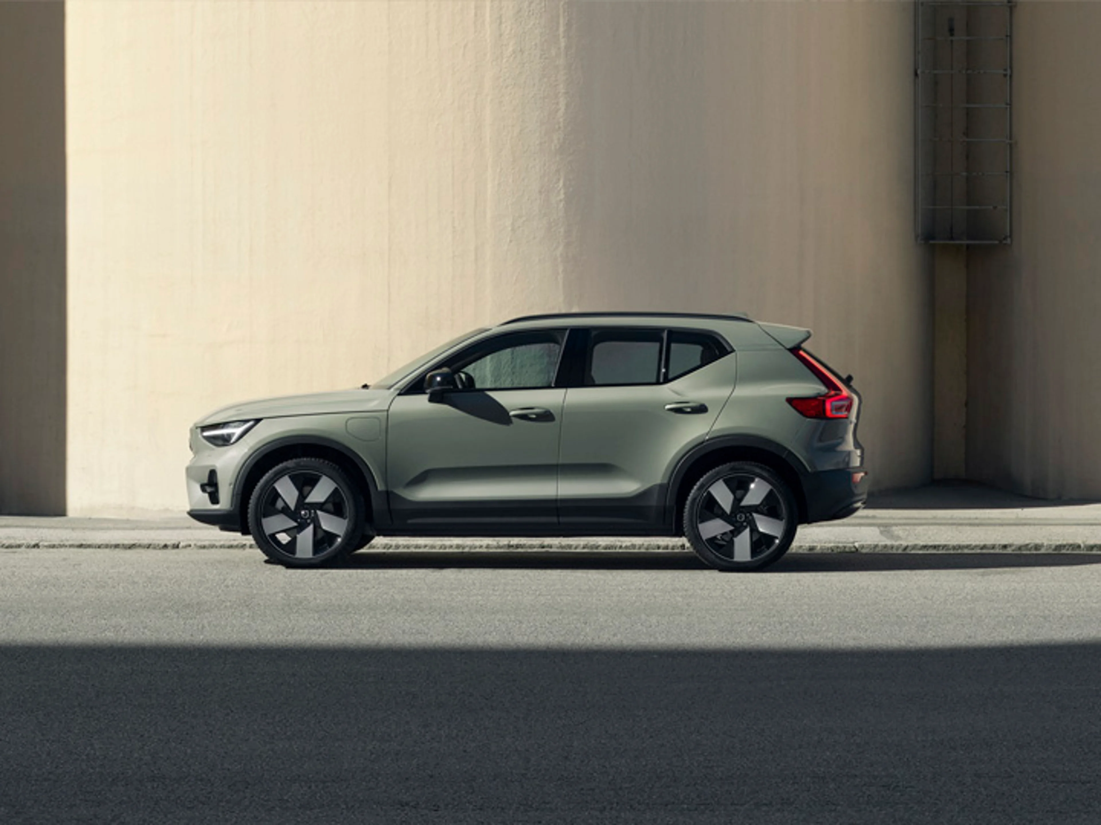 Volvo XC40 vista lateral