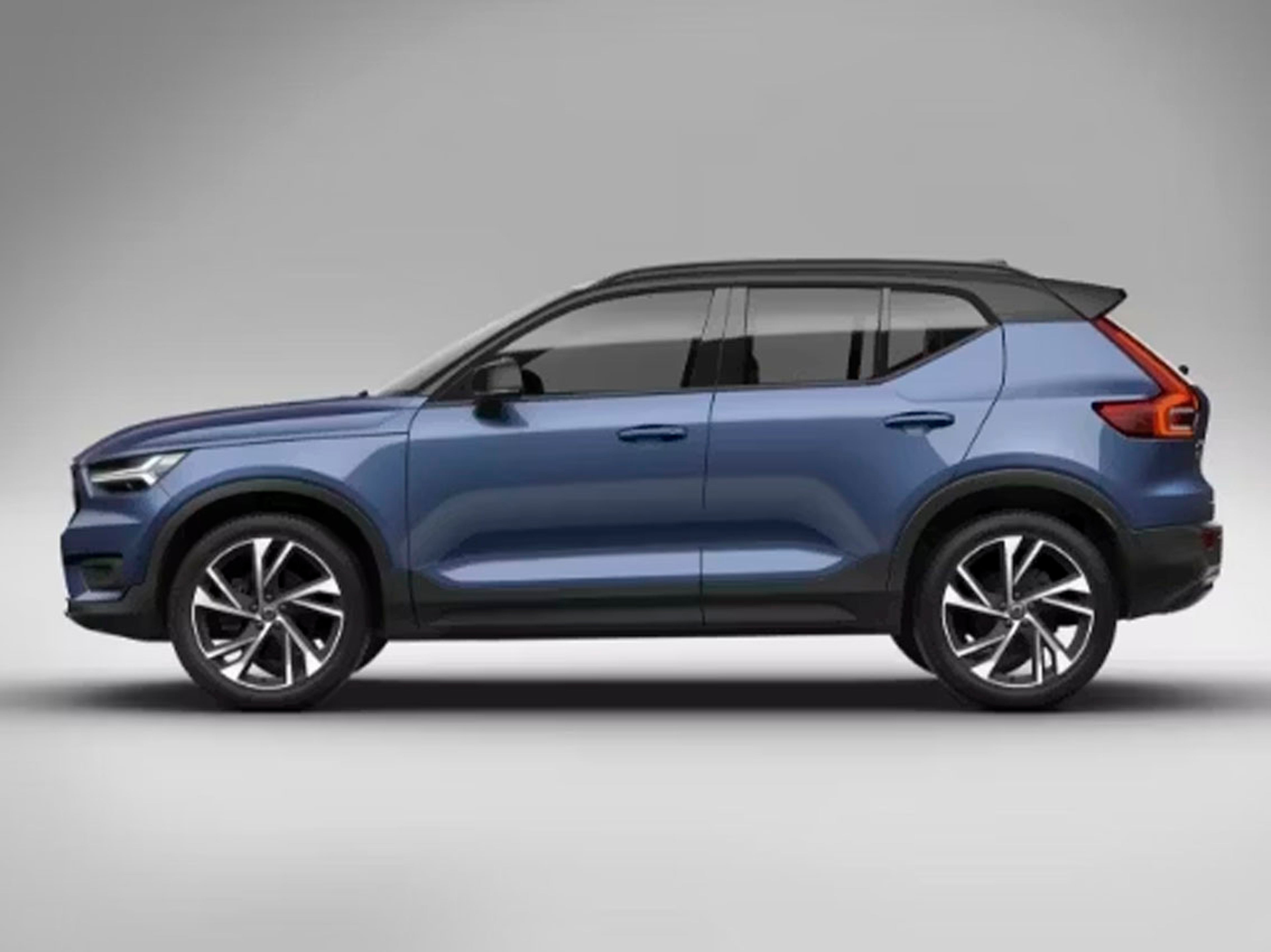 Volvo XC40 color blue vista lateral