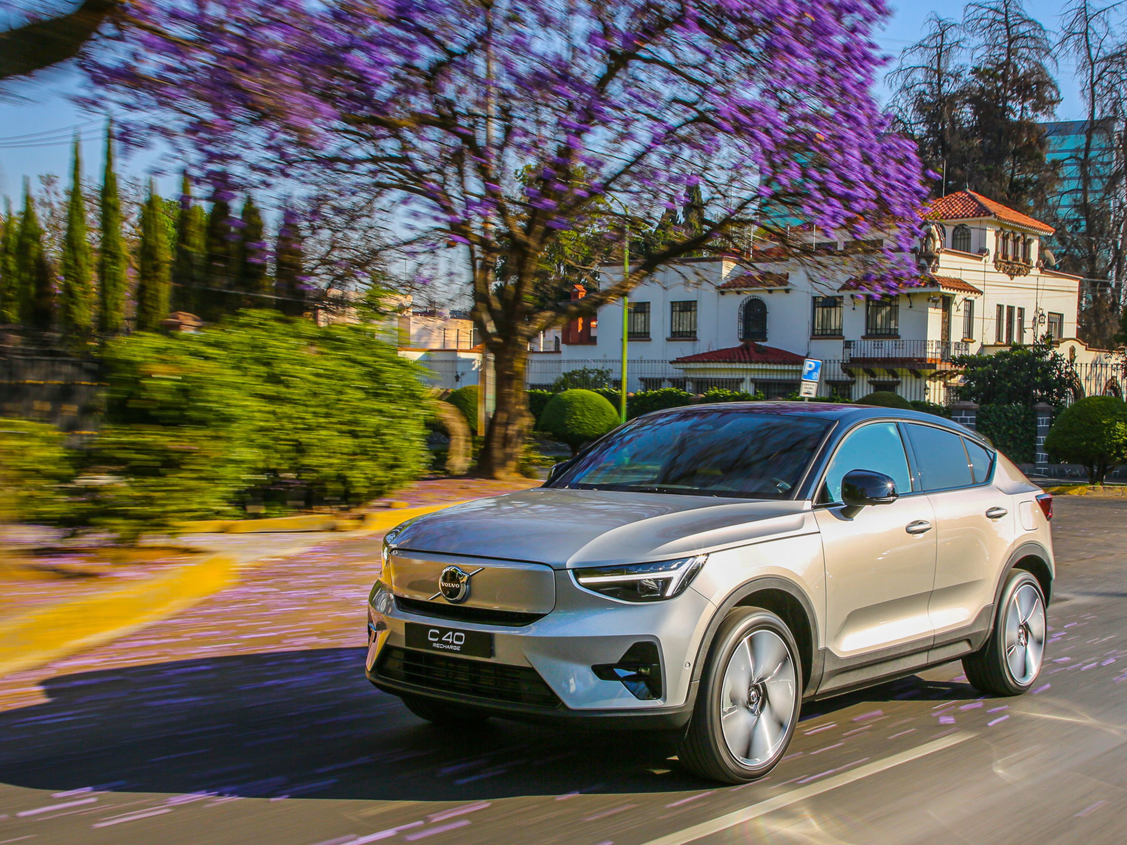 Volvo C40 Pure Electric