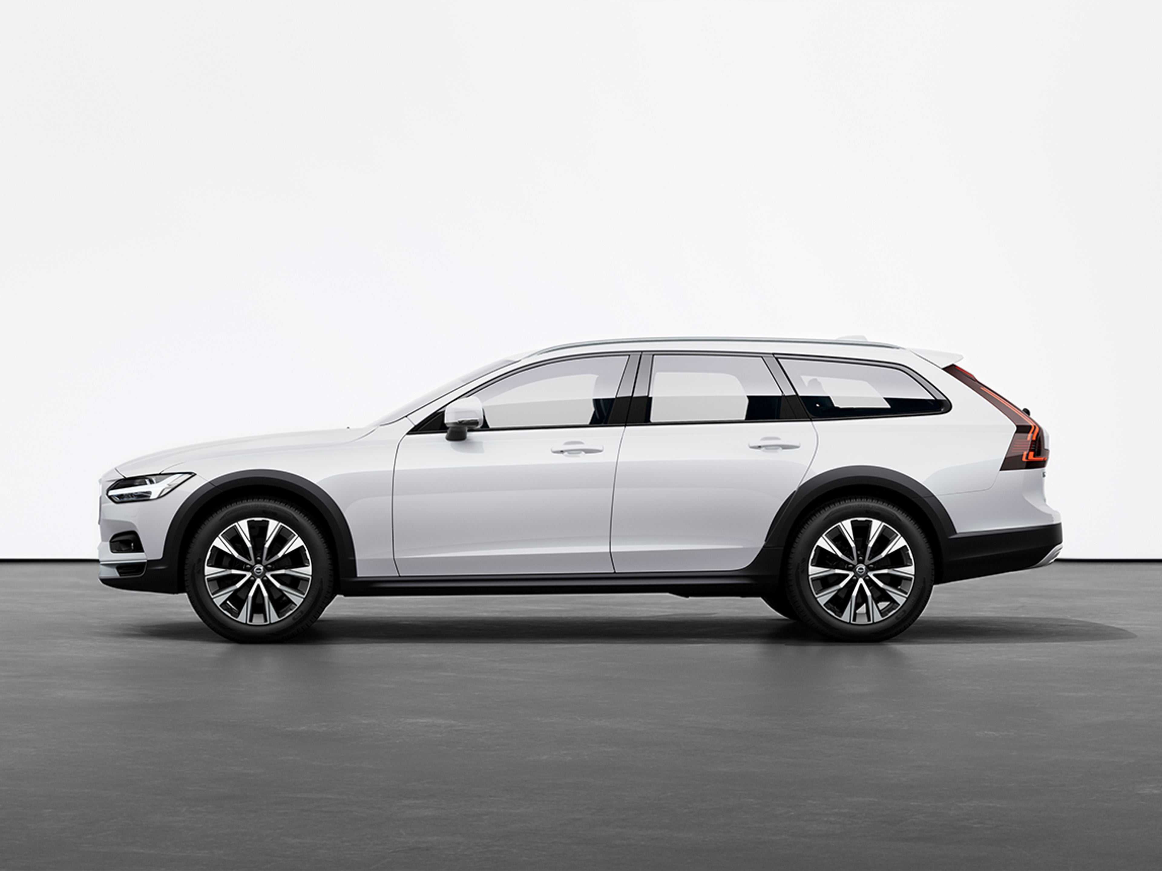 Volvo V90 Cross Country