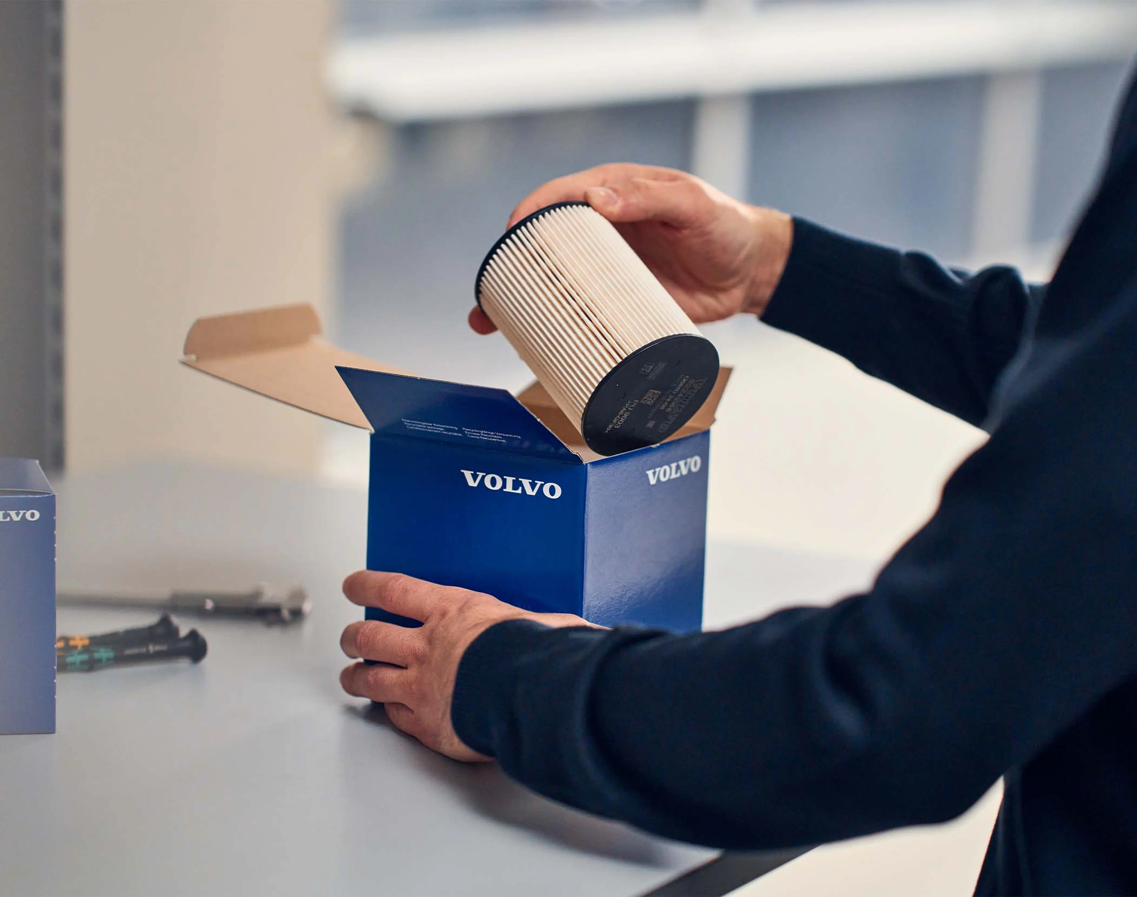 Volvo oil filter