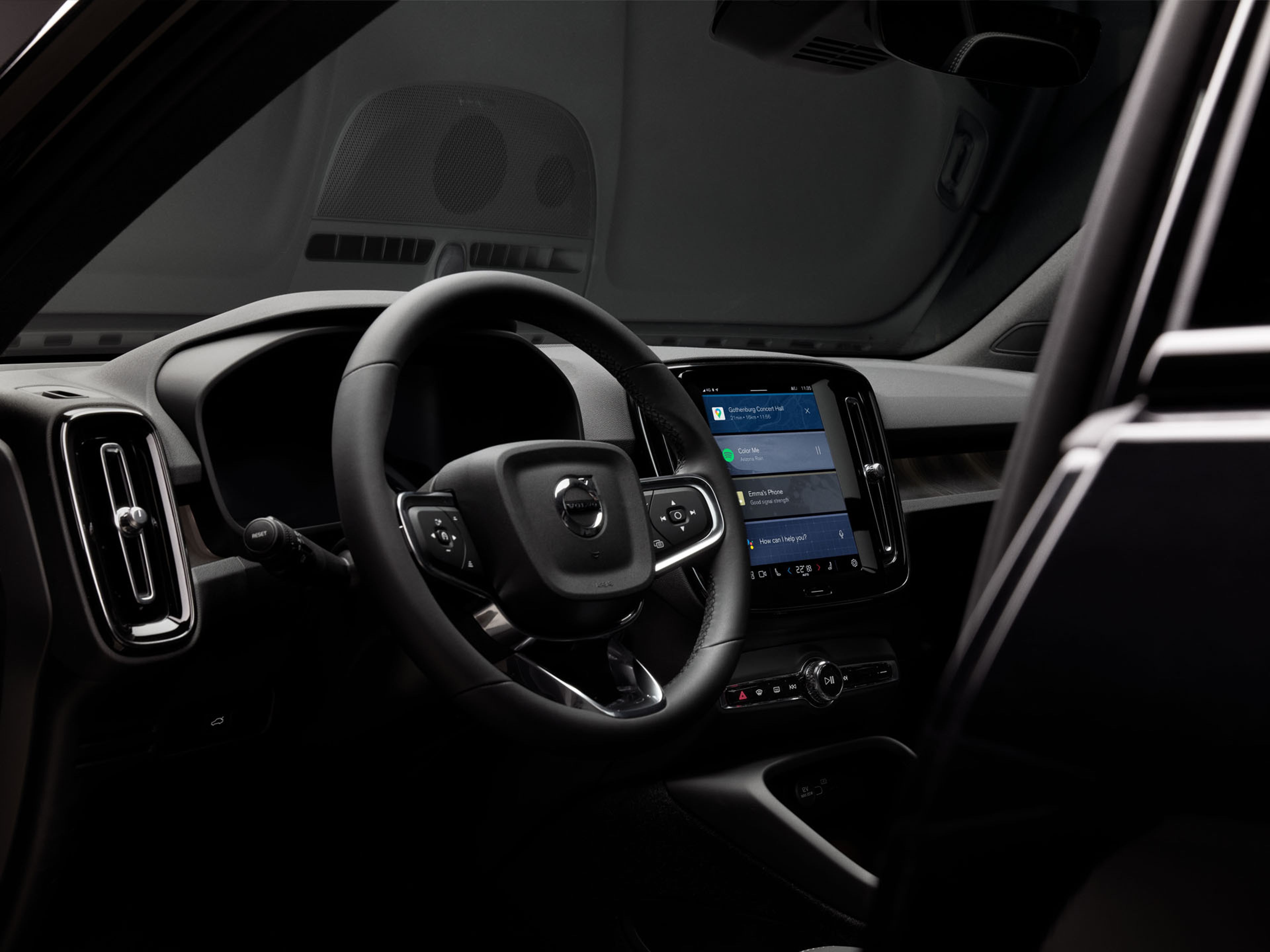 Interior de la cabina del Volvo EC40