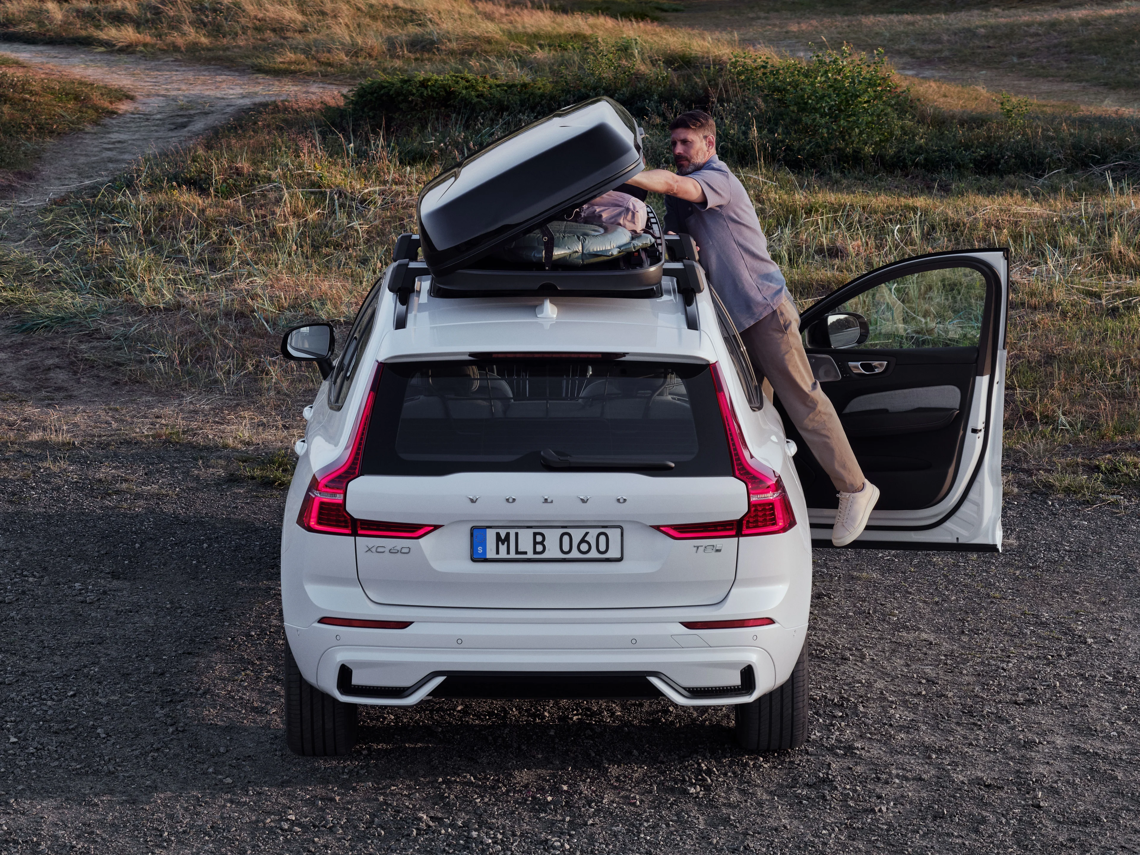 Volvo XC60 - Pacchetti, Accessori e Ruote Complete per il tuo sicuro e tecnologico SUV.