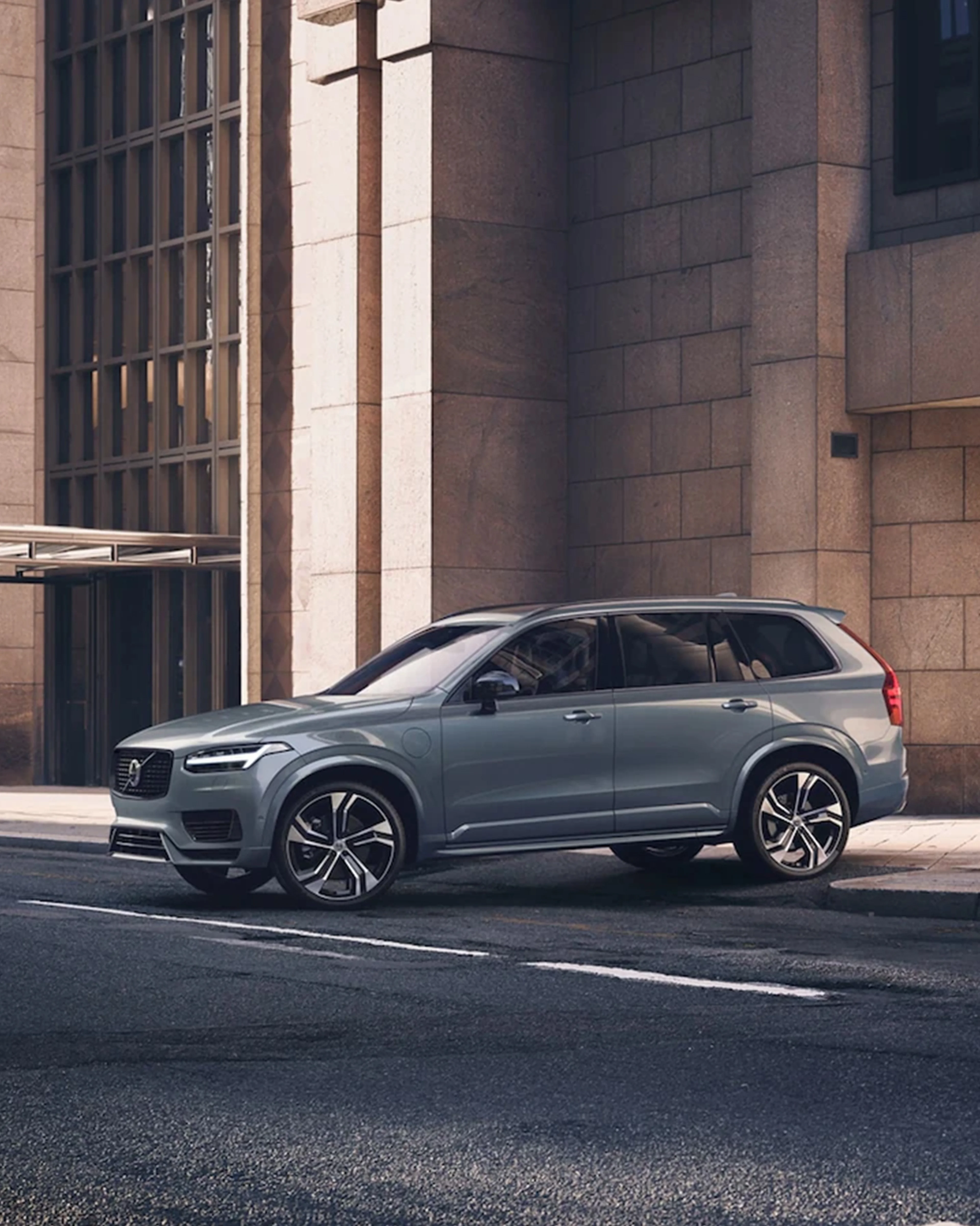 XC90_Hero_1920x2400