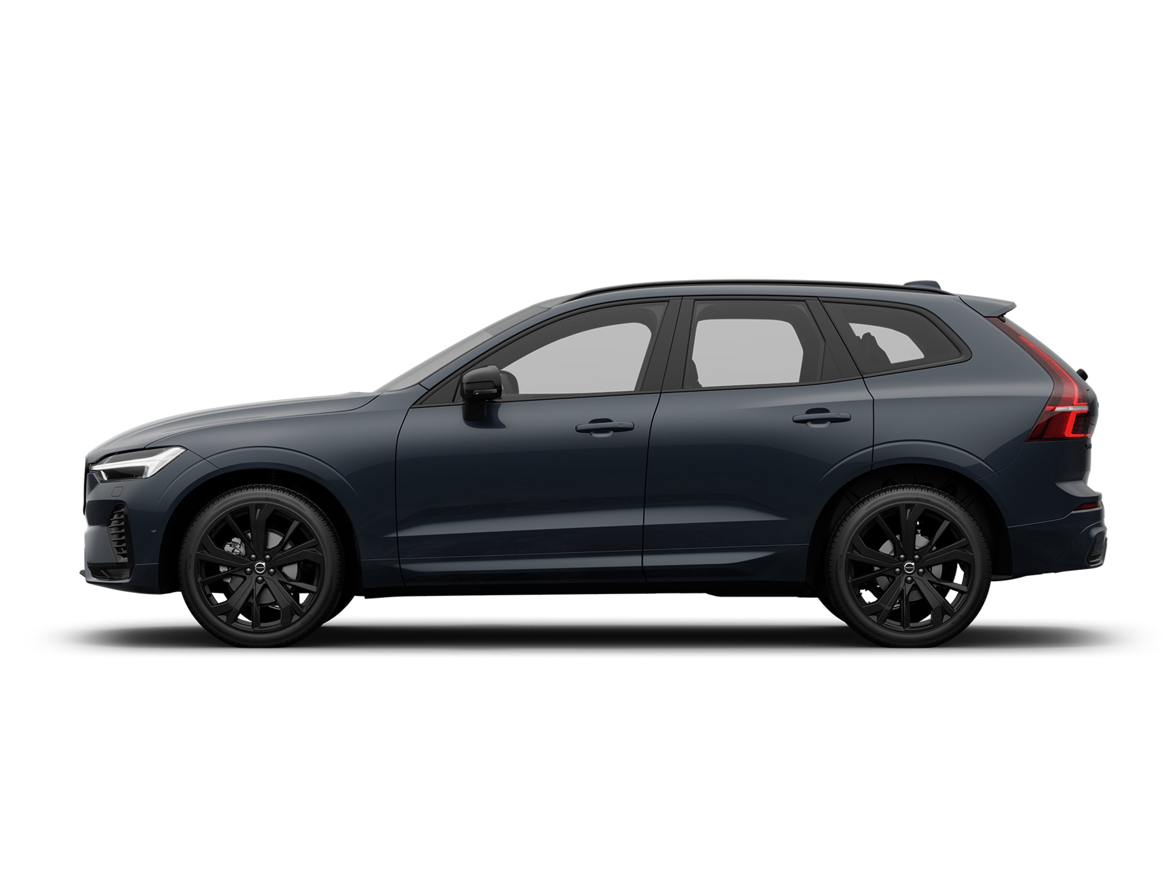 Seitliche Ansicht eines Volvo XC60 Black Edition Mild-Hybrid in denium blue