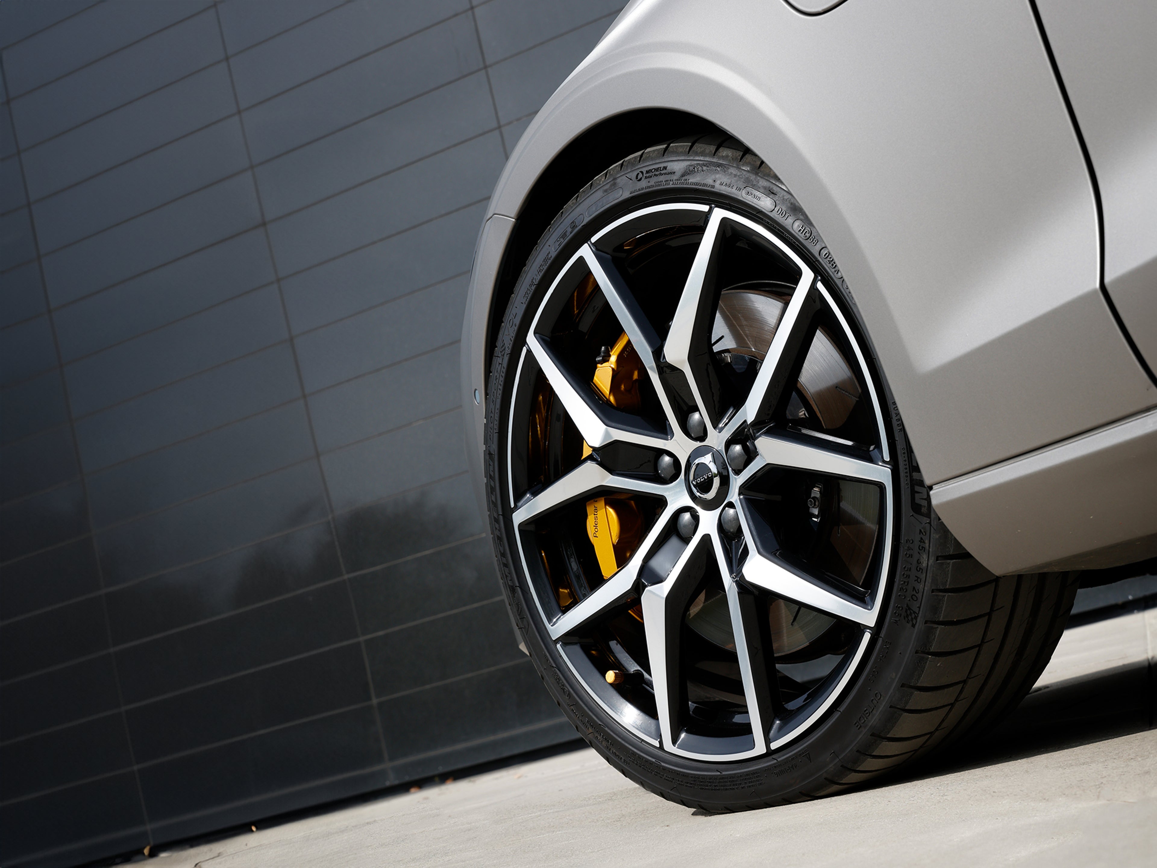 Felgenansicht des Volvo S60 Polestar Limited Edition.