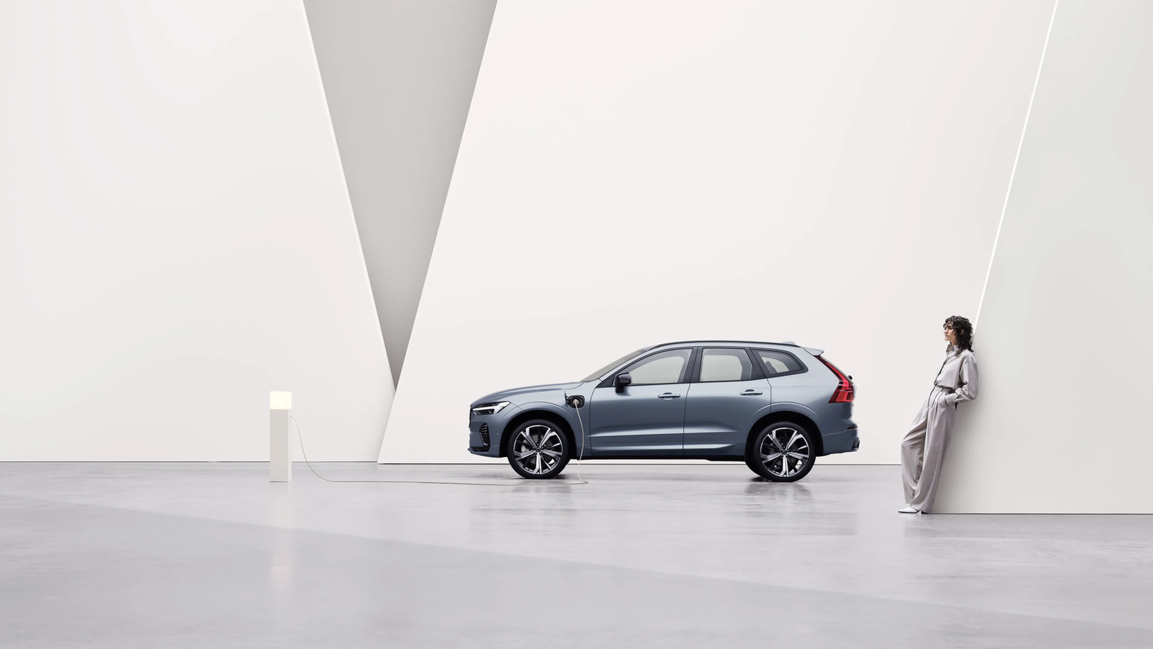 XC60 sett fra siden i studio