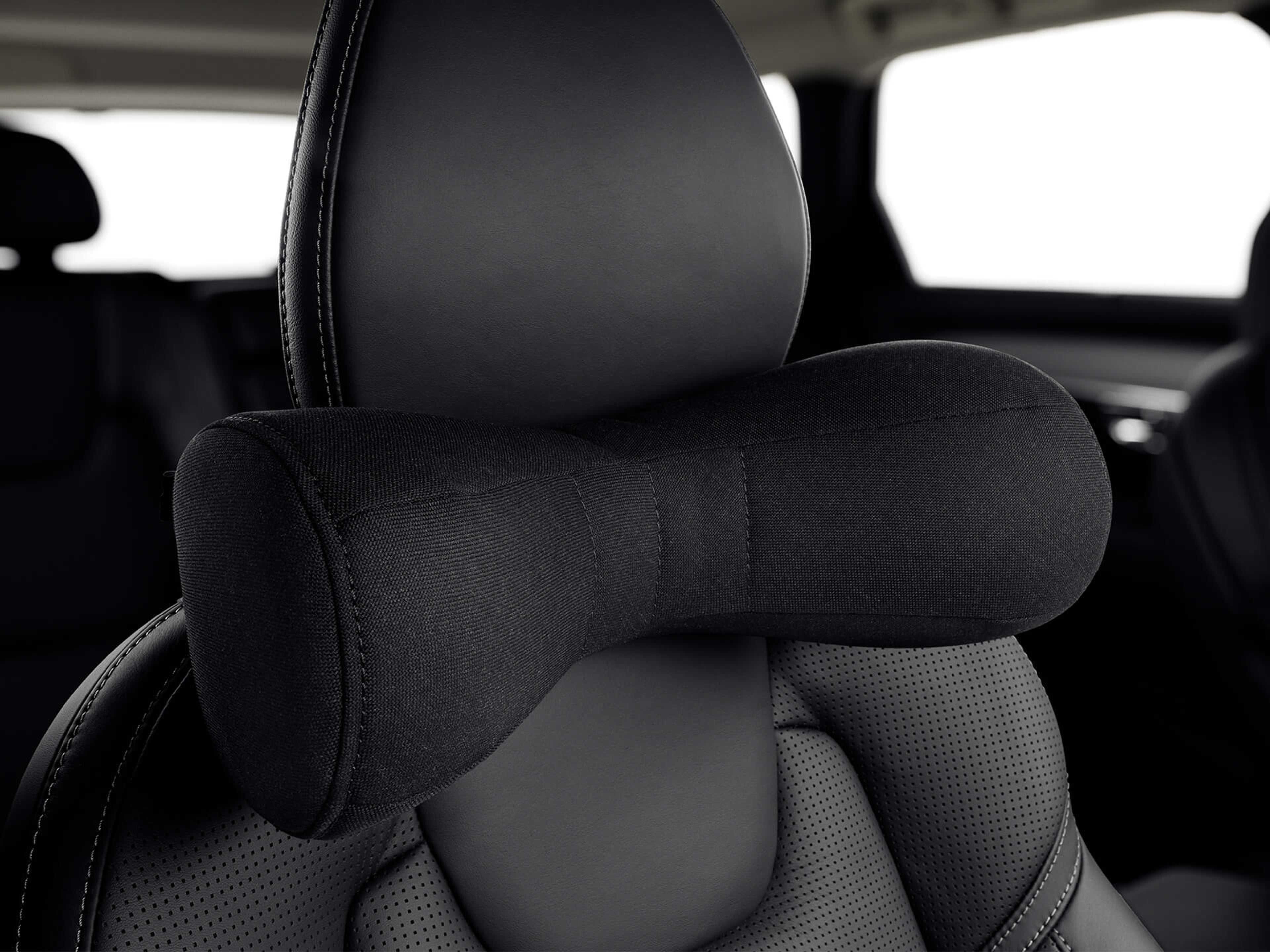 Accessories campaign - Neck Cushion