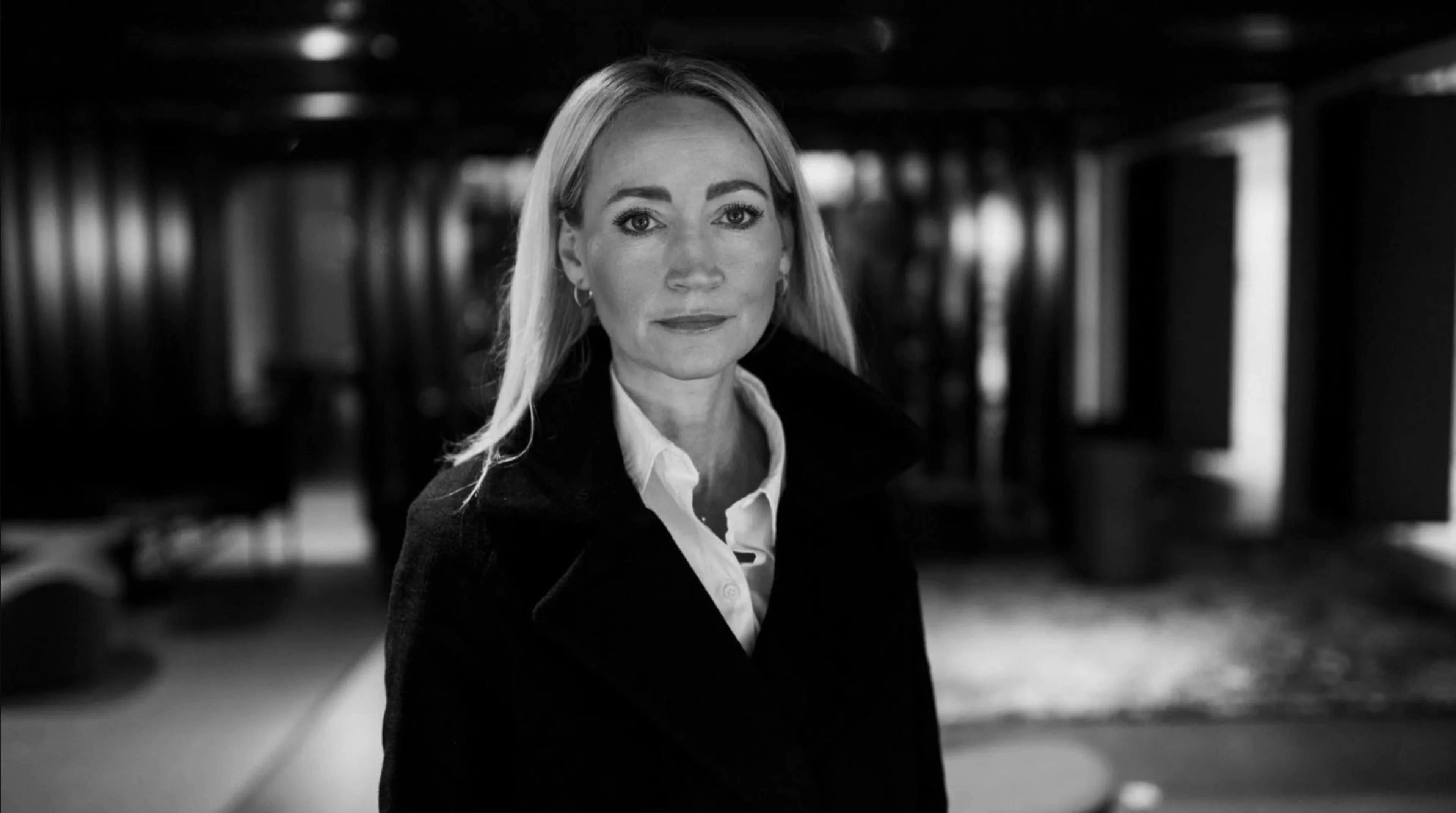 Sort hvitt bilde av Hanne Marta