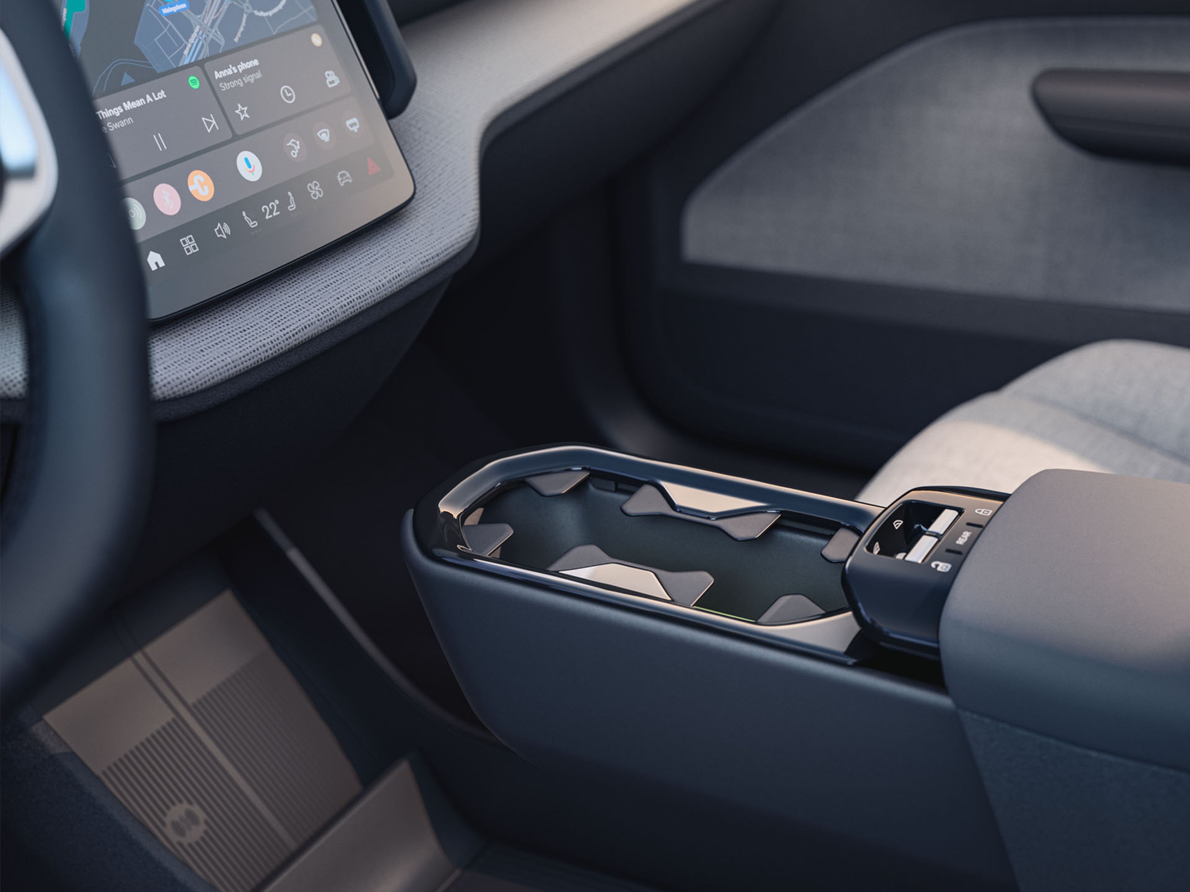 Volvo EX30 interior zona almacenamiento