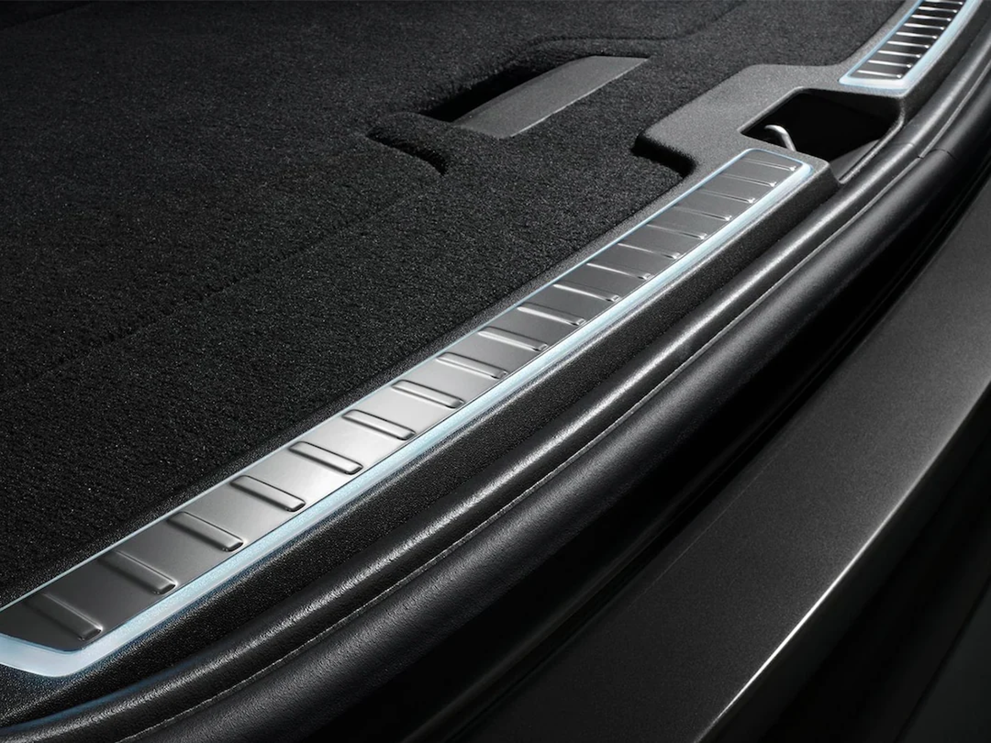 XC90-Scurf Plate