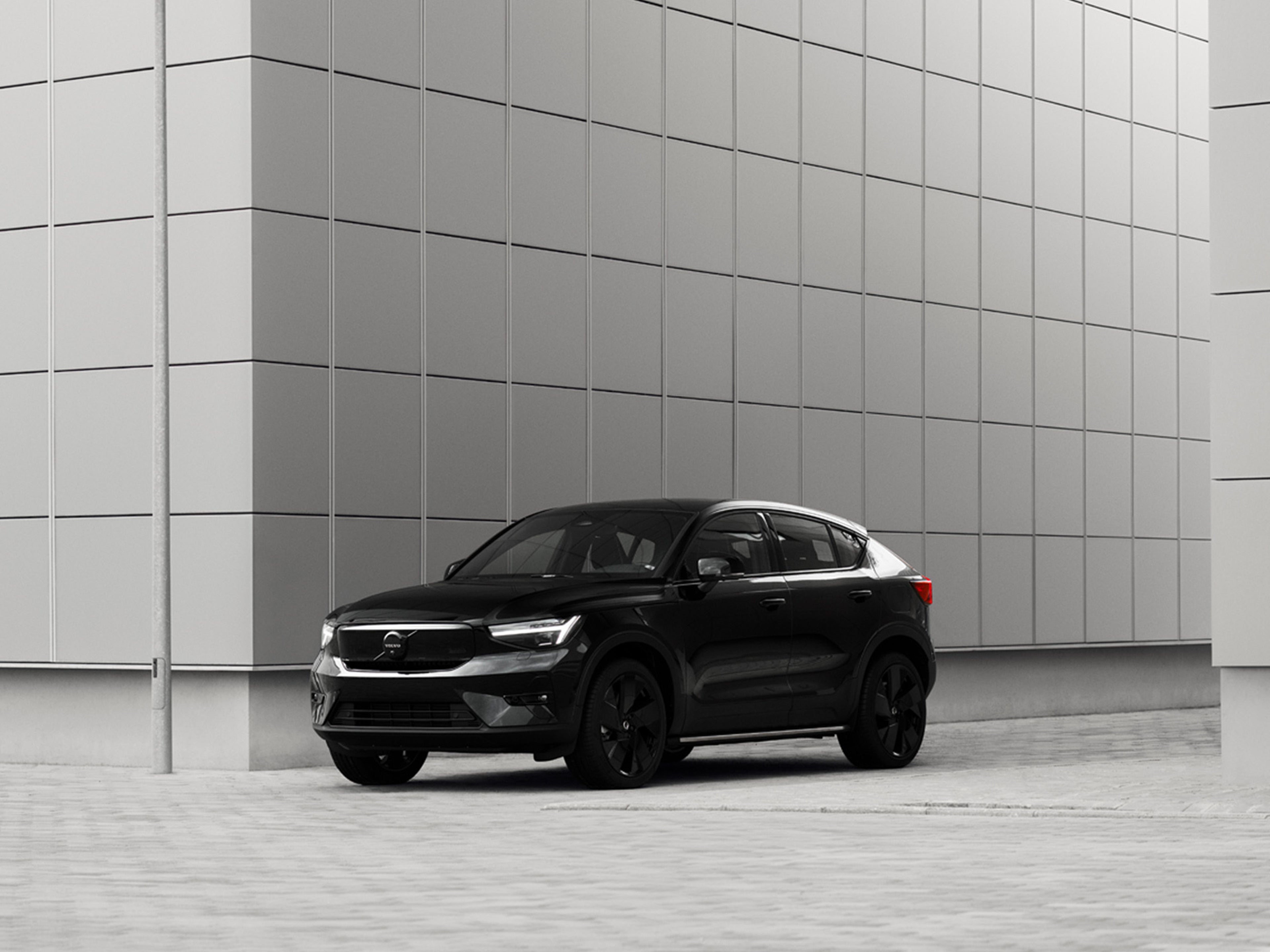 EC40 Ultra Black Special Edition