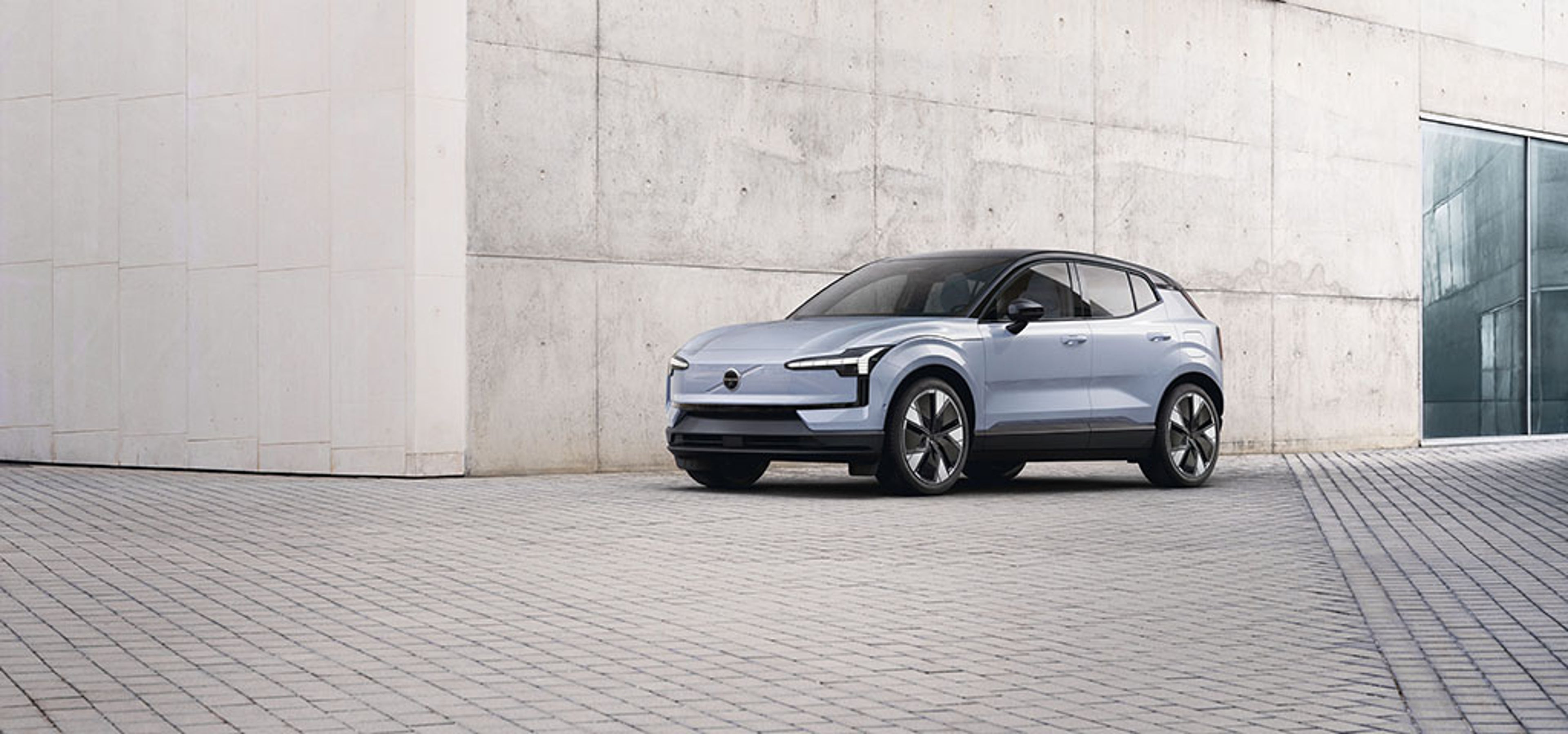 Volvo EX30 in urban setting