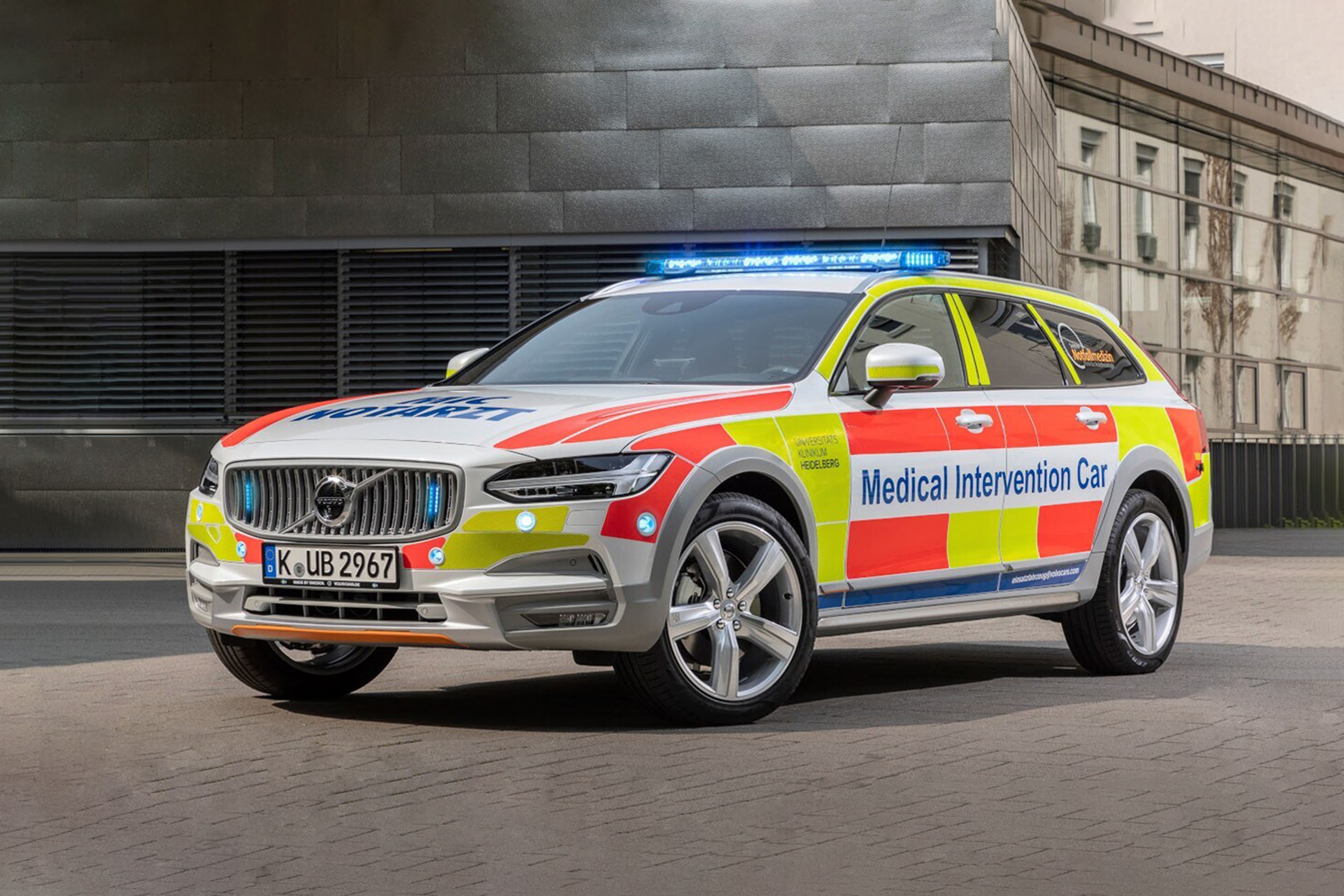 Volvo V90 Cross Country Medical Intervention Car
