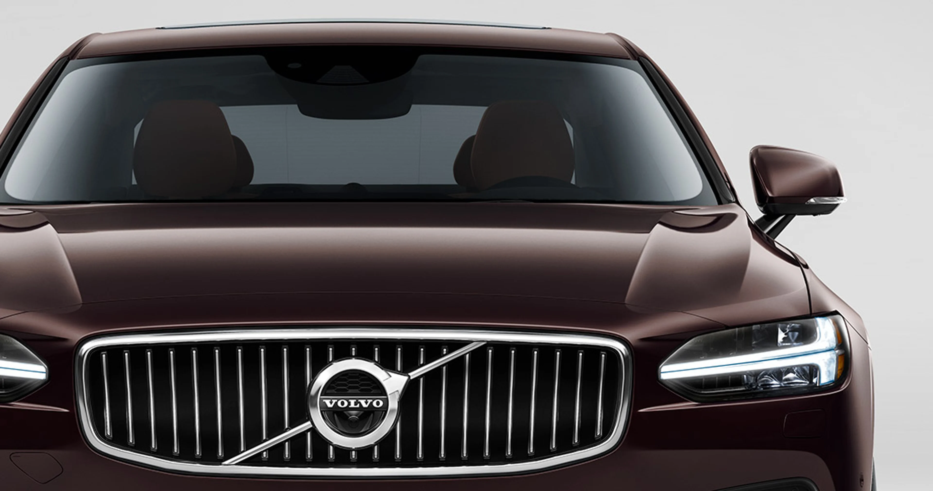 Frontschuss eines Volvo V90
