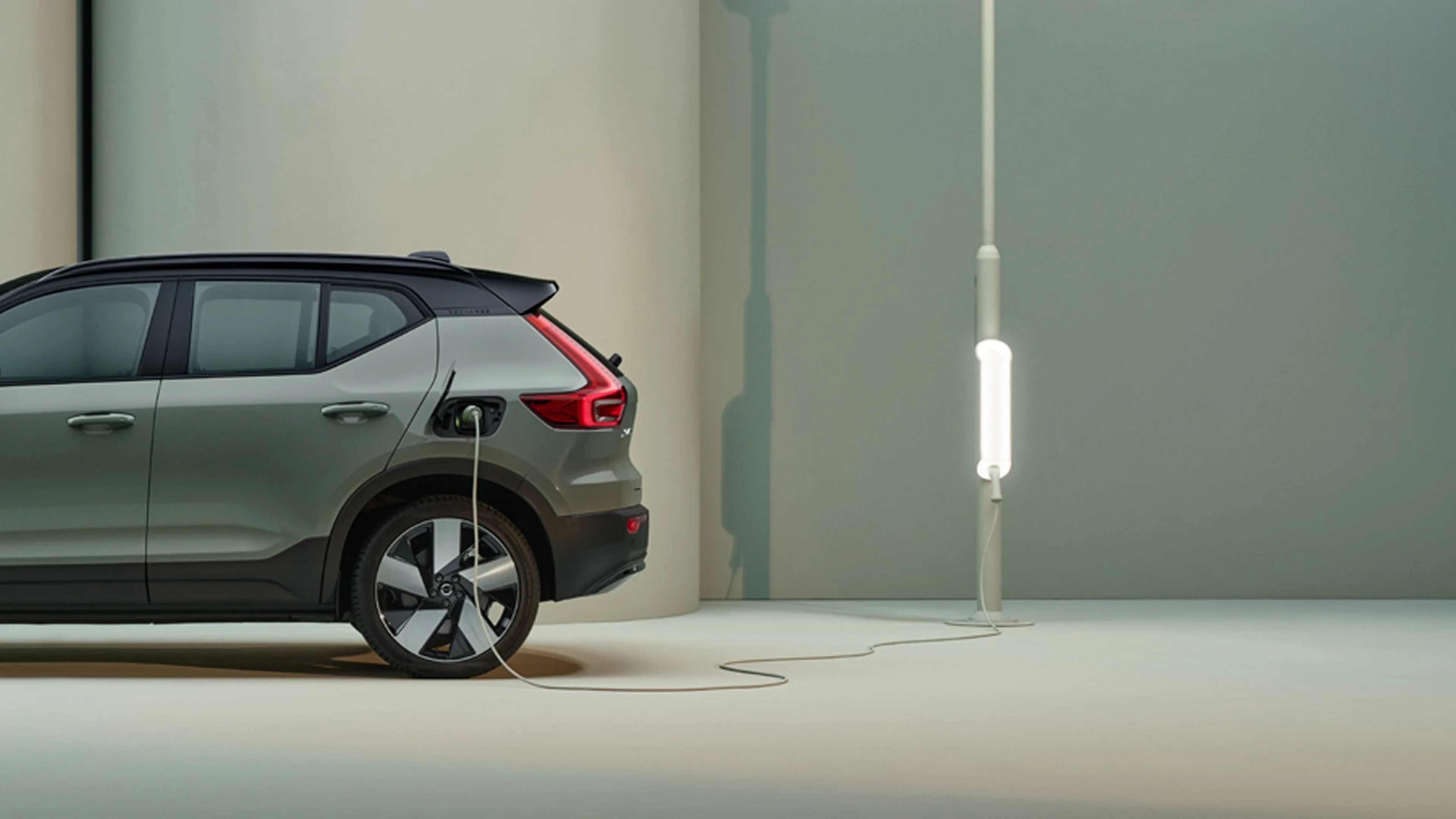 Volvo XC40 entrain de charger