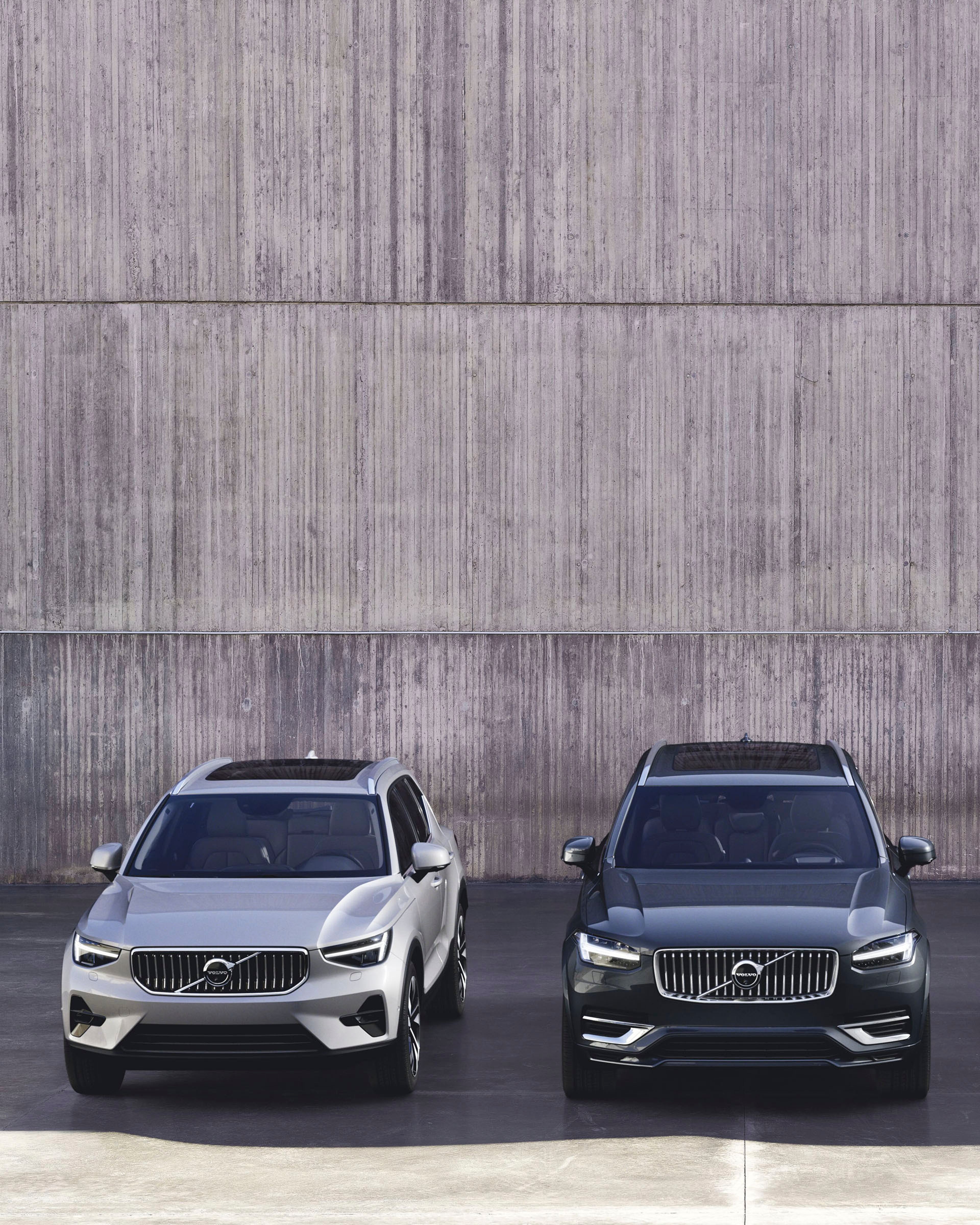 Gama Volvo en un aparcamiento al aire libre