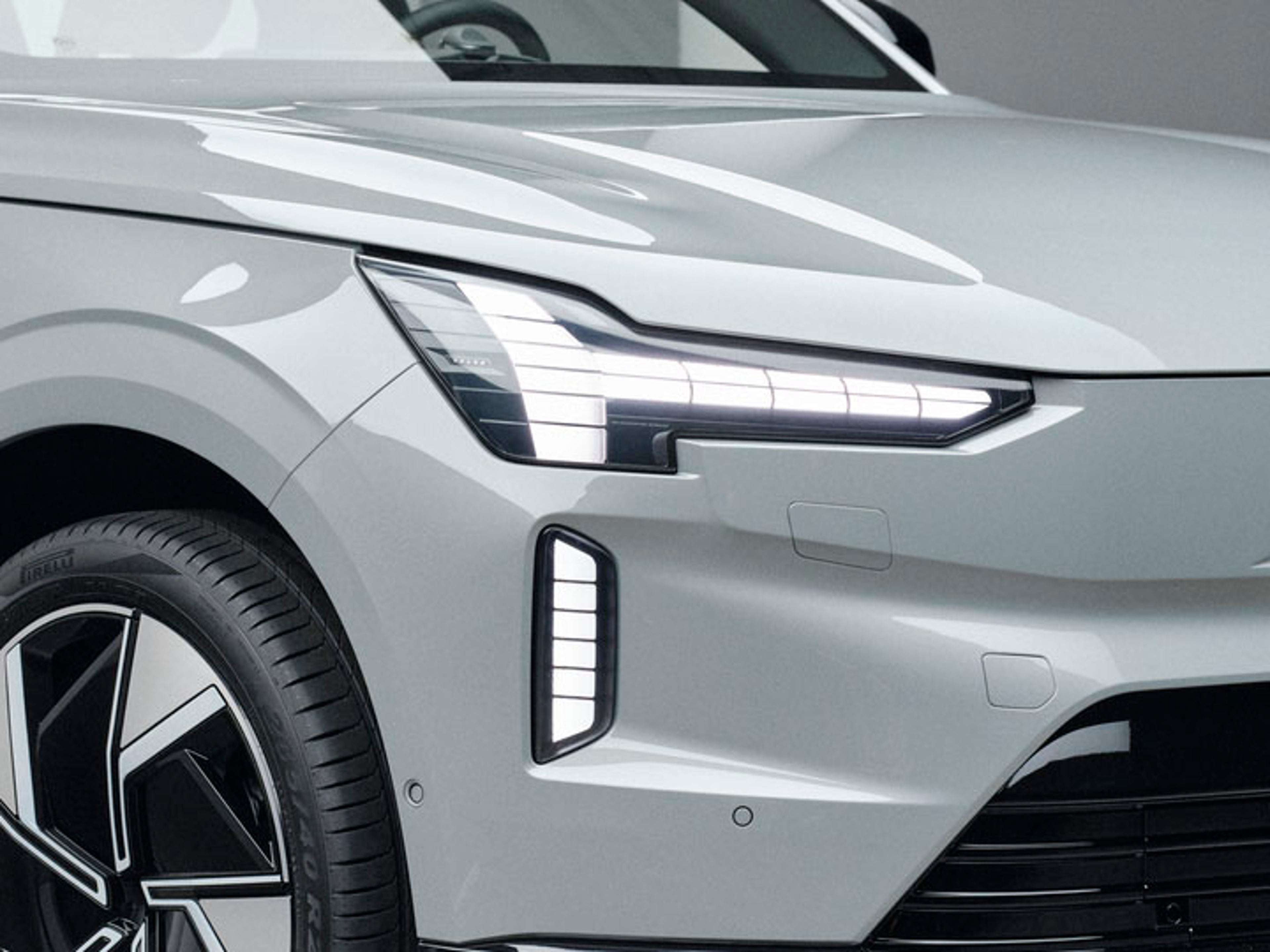 Faros LED Volvo EX90