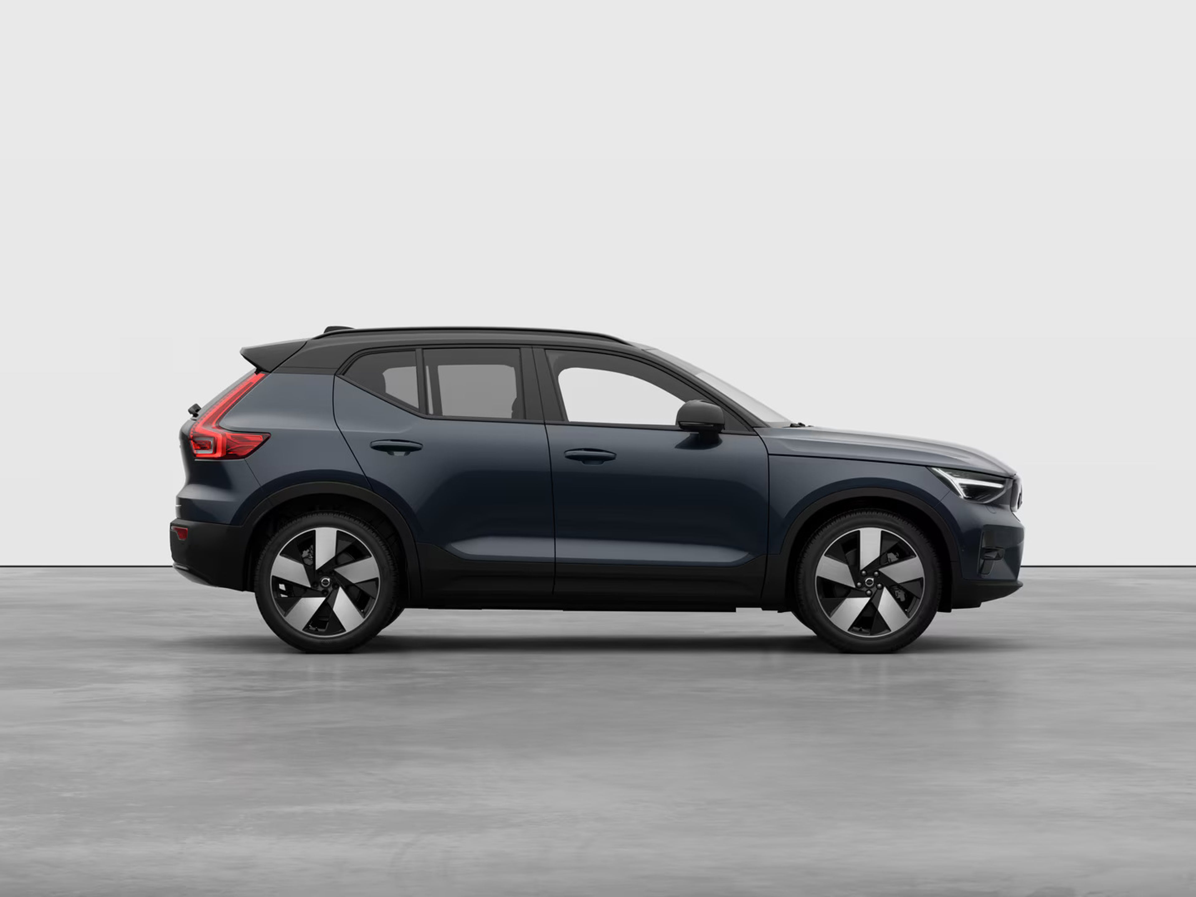 Volvo EX40 Denim Blue