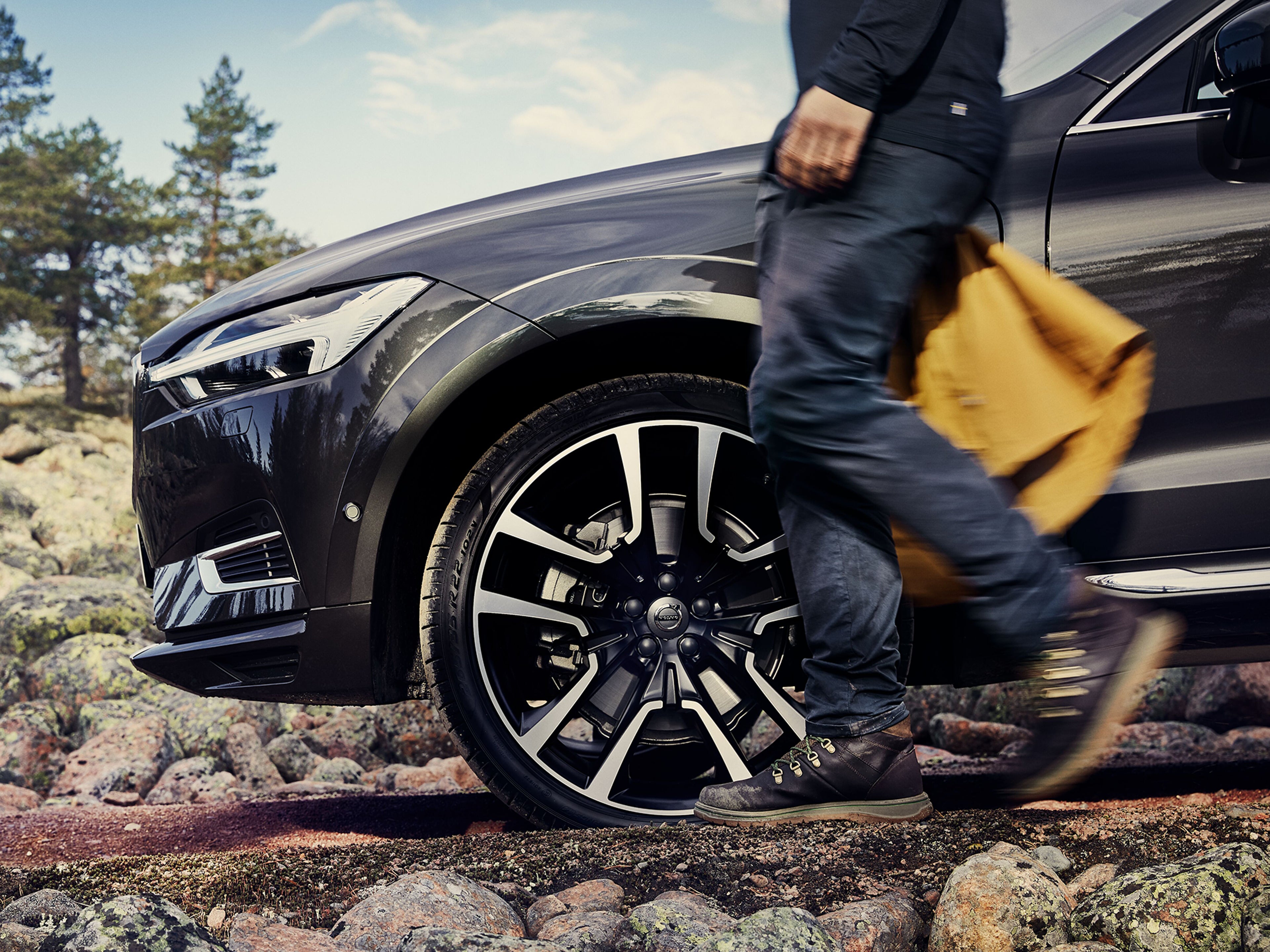 Frontseiten Außenansicht eines Volvo im Freien