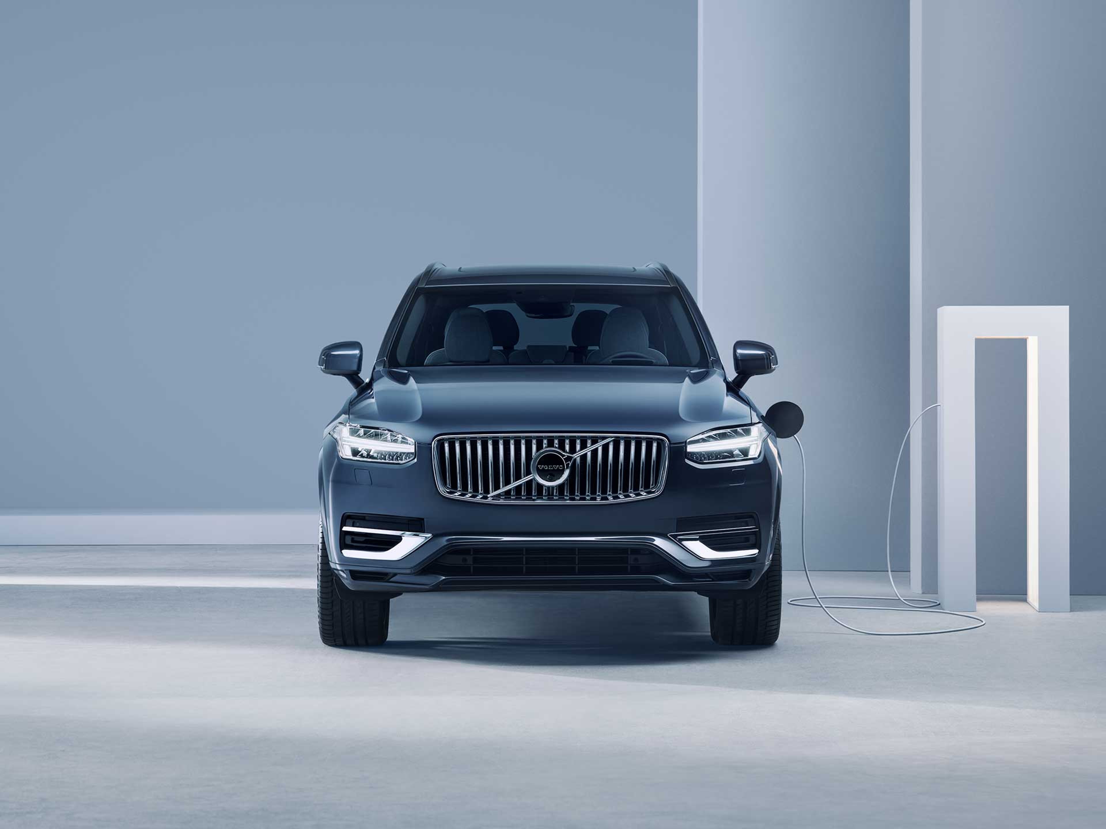 Volvo XC90 híbrido e híbrido enchufable ganadores de los premios IIHS TOP SAFETY PICK+ 2023