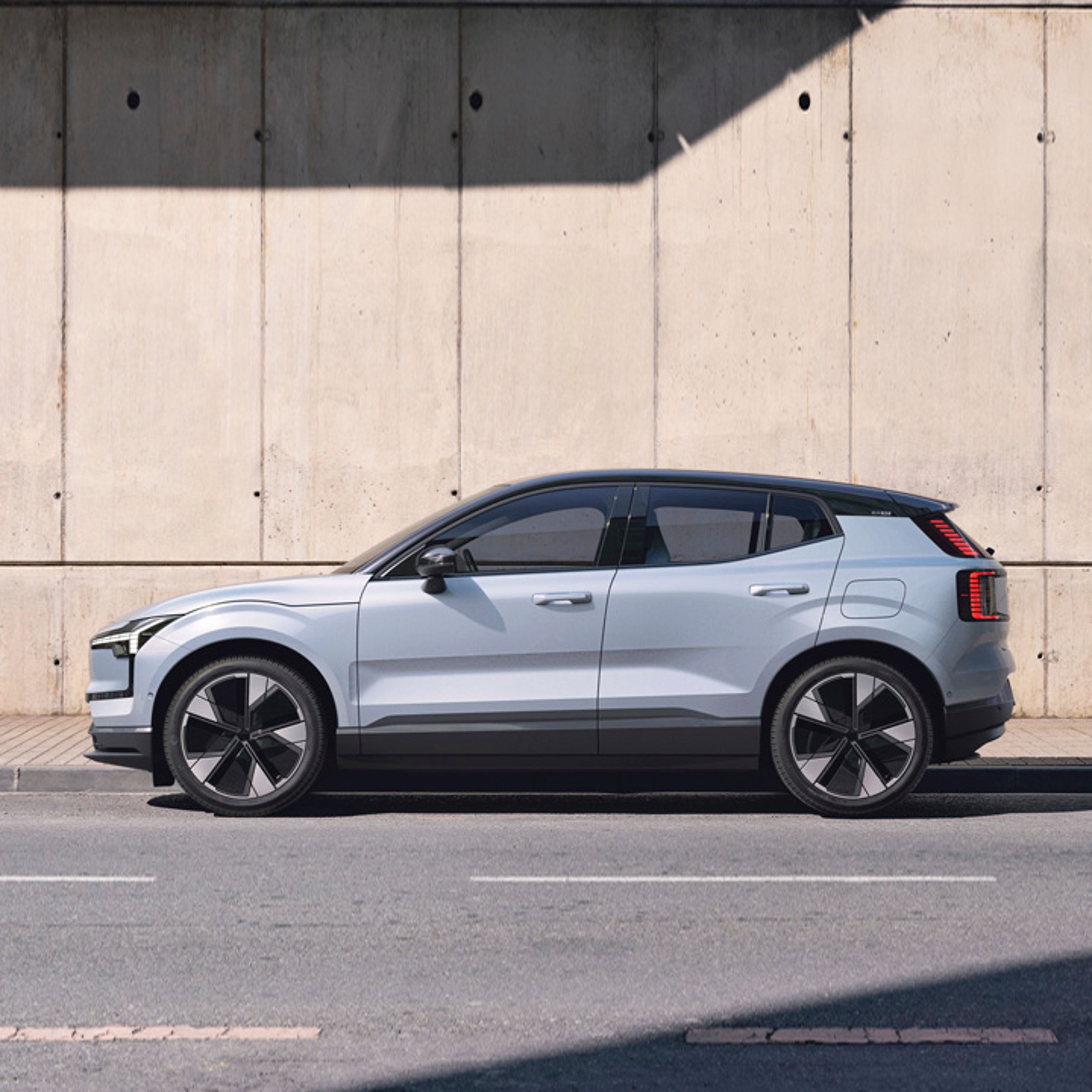 Volvo EX30 vista lateral