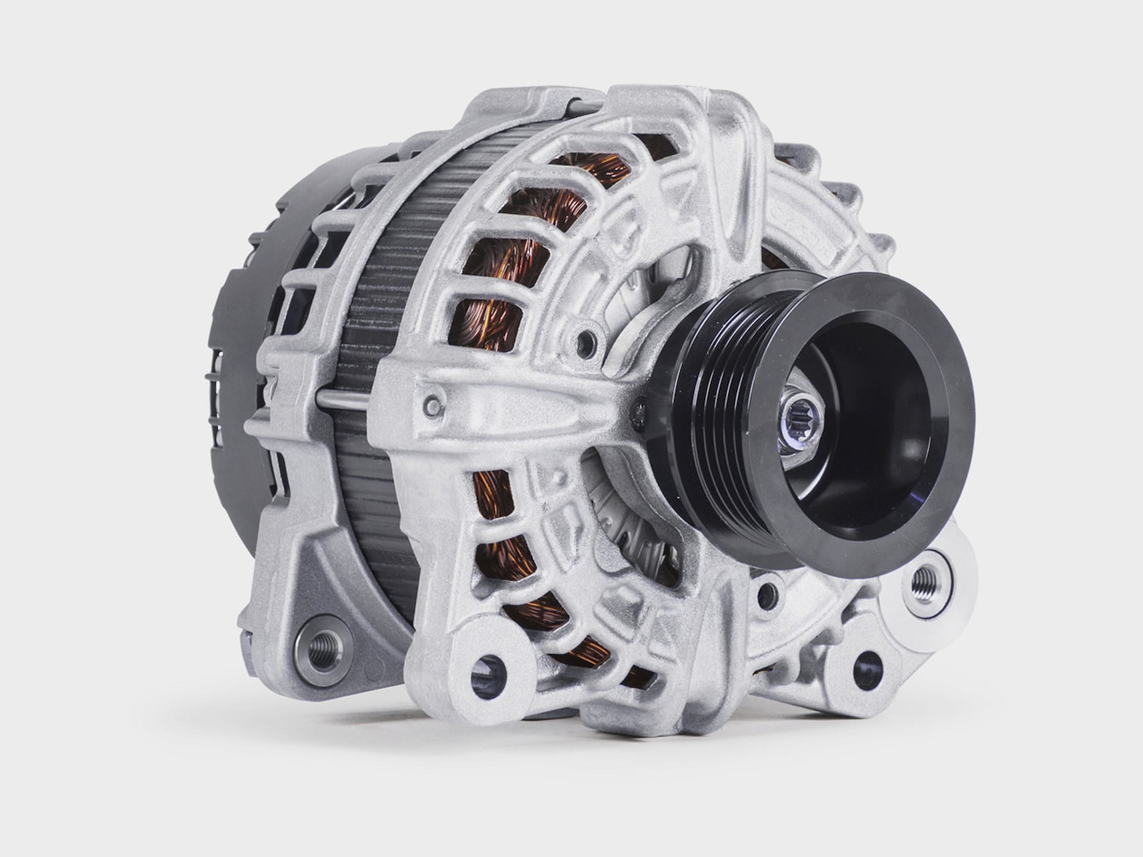 Volvo Alkuperäinen varaosa laturi.