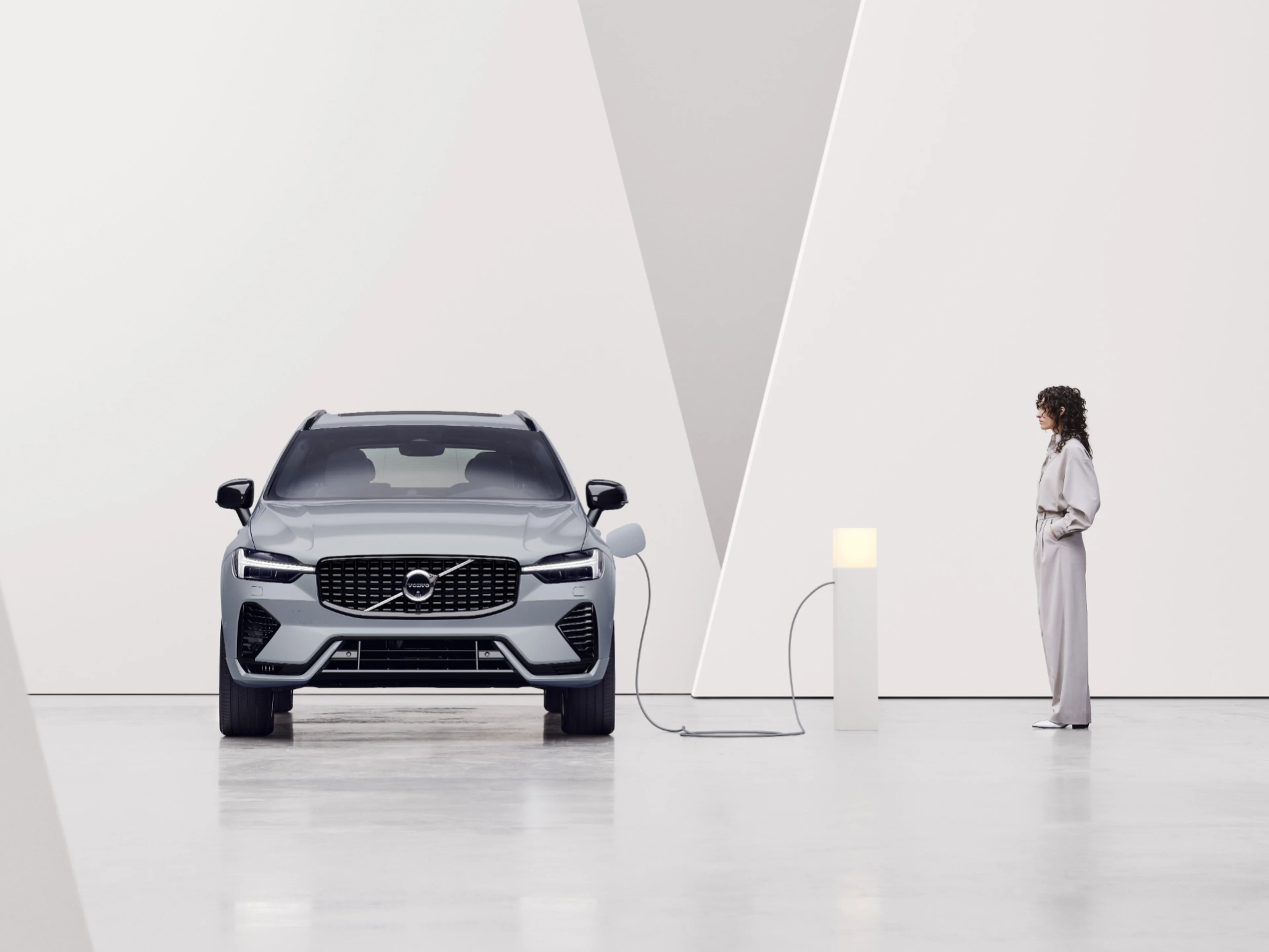 The sleek and stylish exterior of the Volvo XC60 PHEV