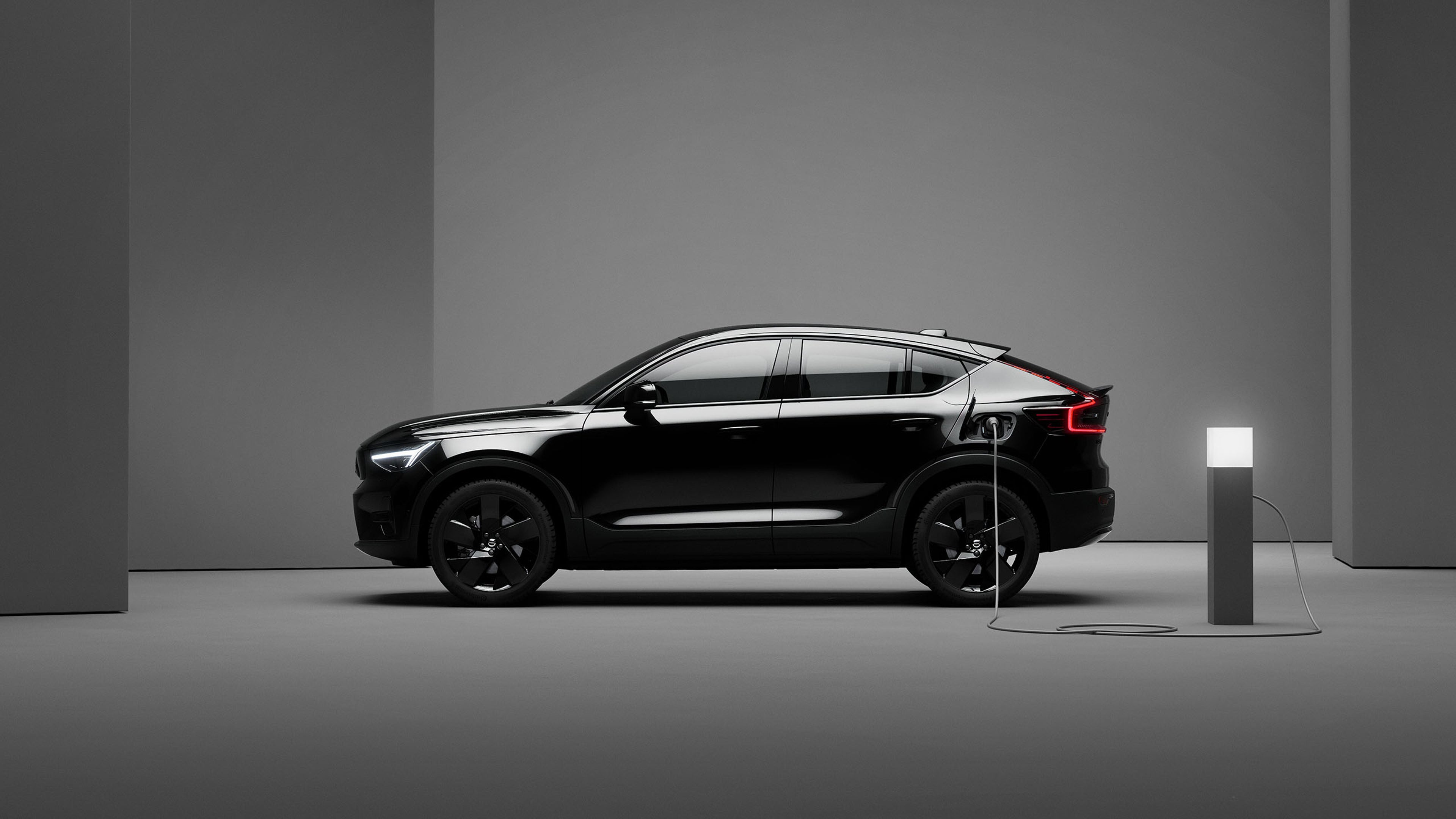 Volvo EC40 Black Edition