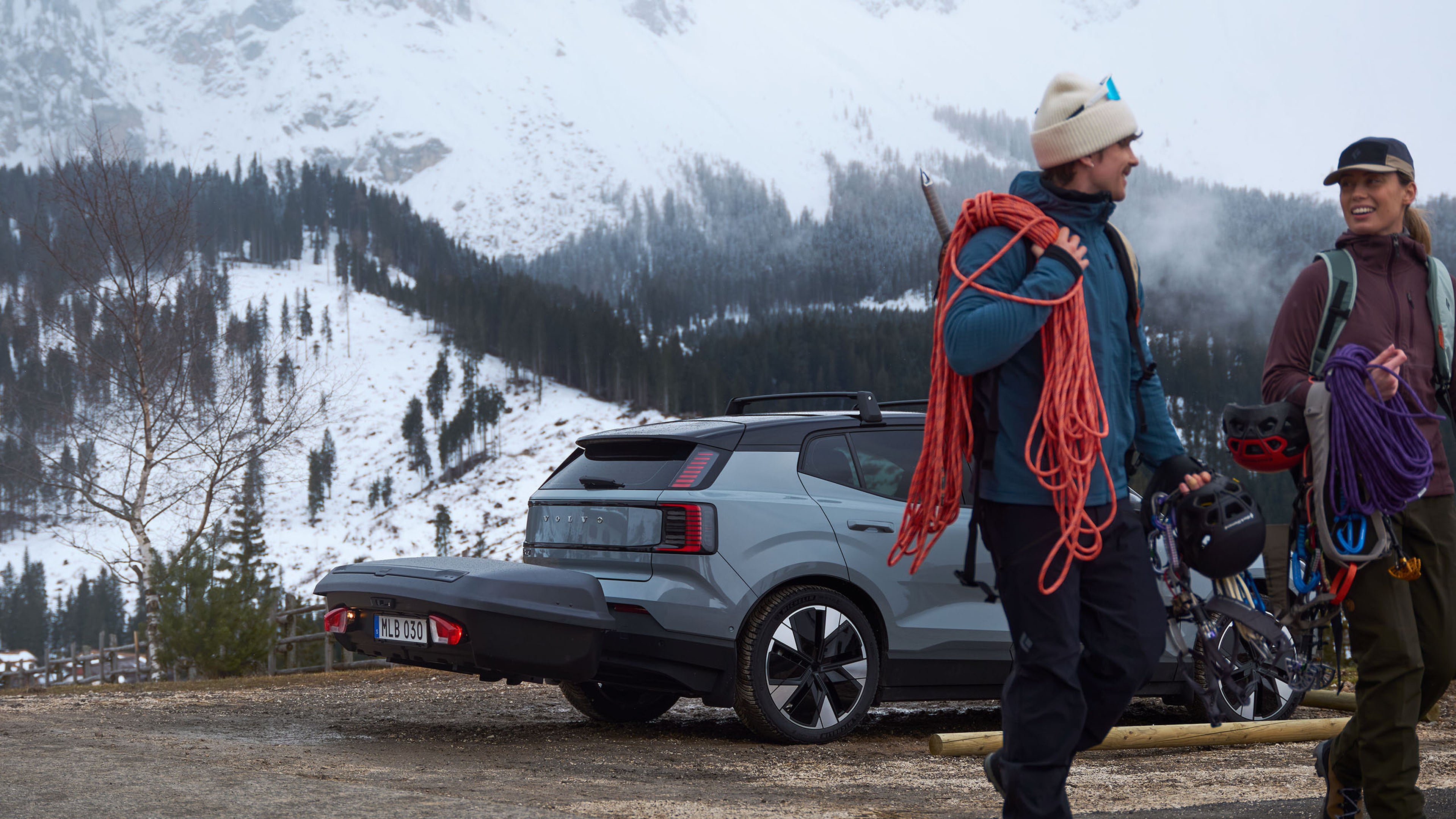 Volvo trekhaak bagagebox op EX30