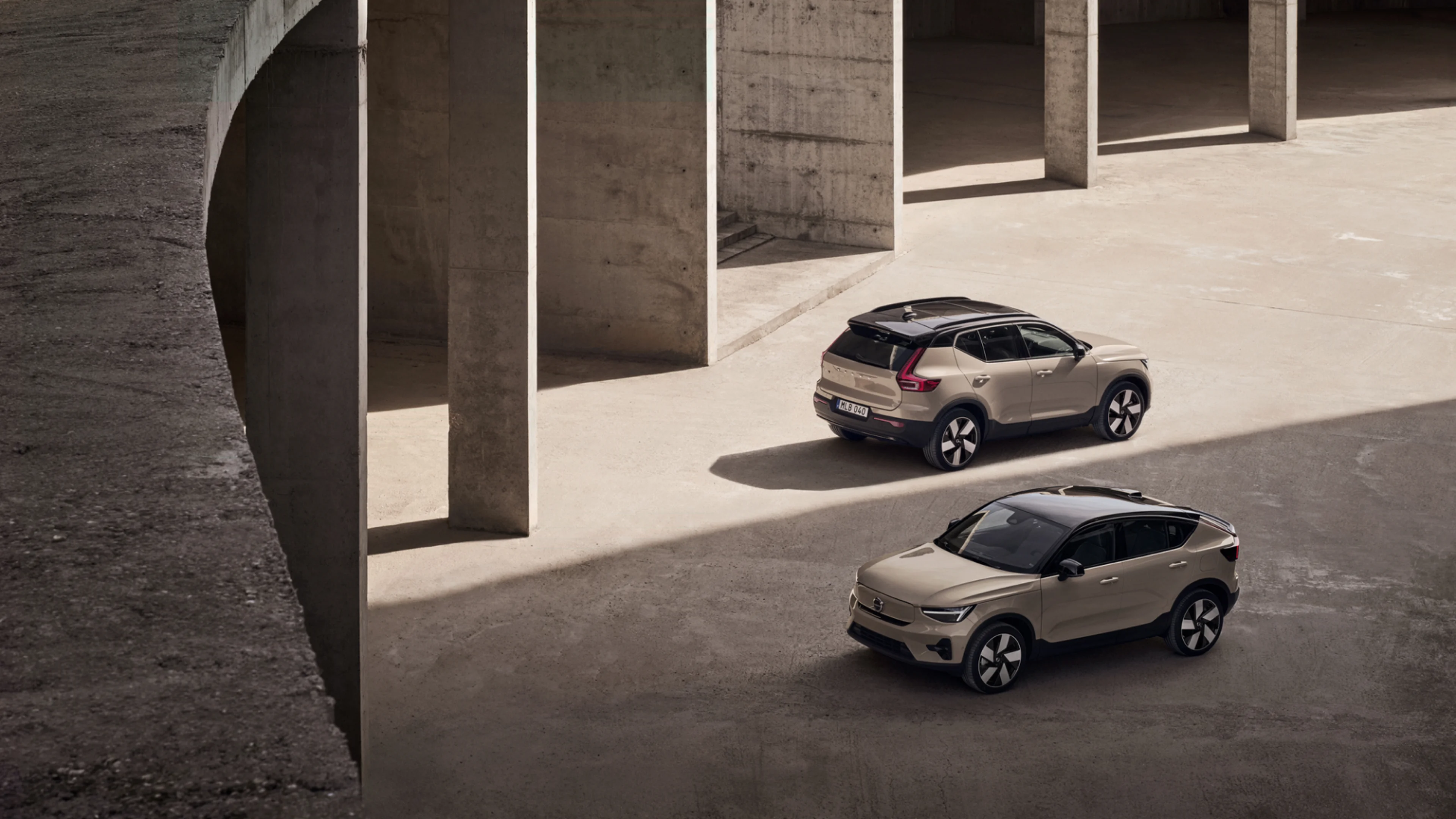 Two electric cars front and rear views