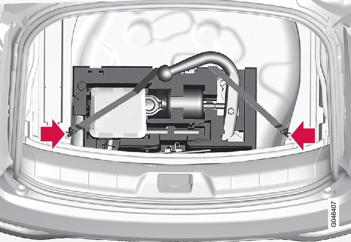 P4-Y555-1220-cargo area location of foam rubber block 1