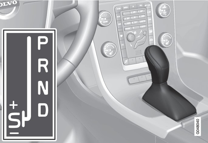 D: automatisch schakelen. +/–: handmatig schakelen. SDe functie ‘Sportstand’ zit niet op een V60 Plug-in Hybrid - alleen ‘+’ en ‘-’.: Sport-stand.