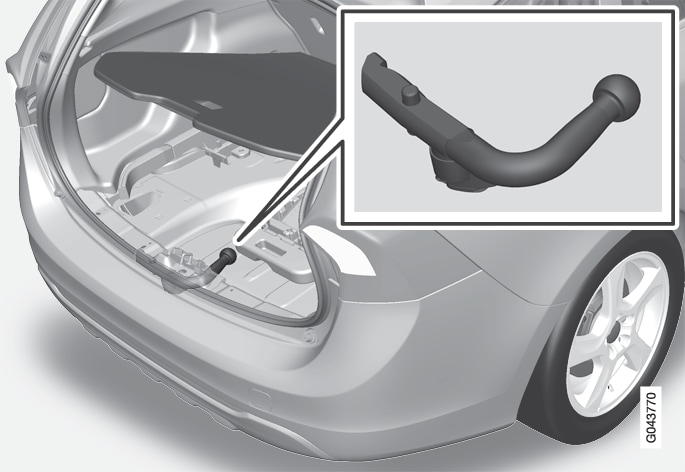 P3-1020-v60 Tow hitch storing