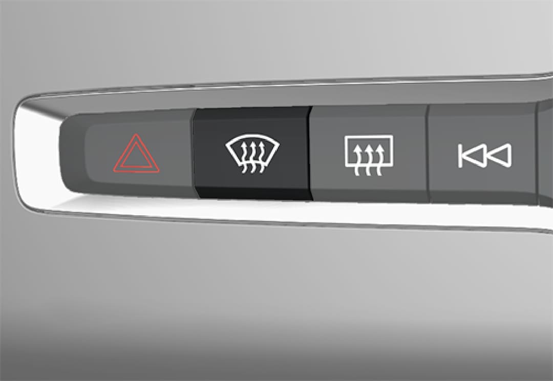 XC90 Plugin Hybrid Activating and deactivating the heated windscreen