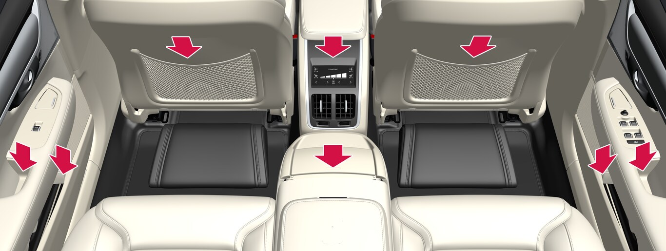 P5-1717-Interior-Overview rear seat row S90L