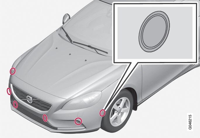 Los sensores PAP están situados en los parachoques:NOTA: La figura es esquemática. Los detalles pueden variar según el modelo de automóvil. - 6 delante y 4 detrás.