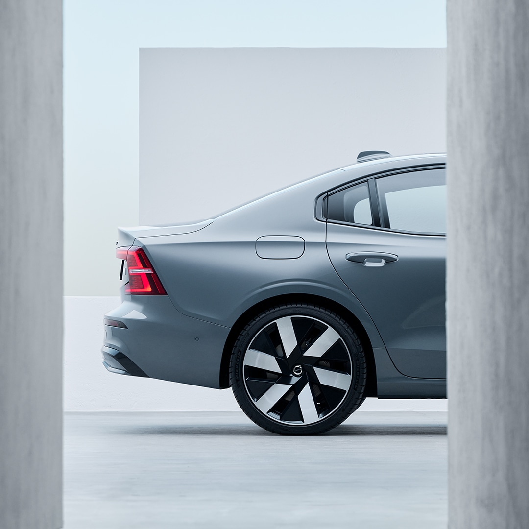 Aerodynamický dizajn kolies vozidla Volvo S60 Recharge.