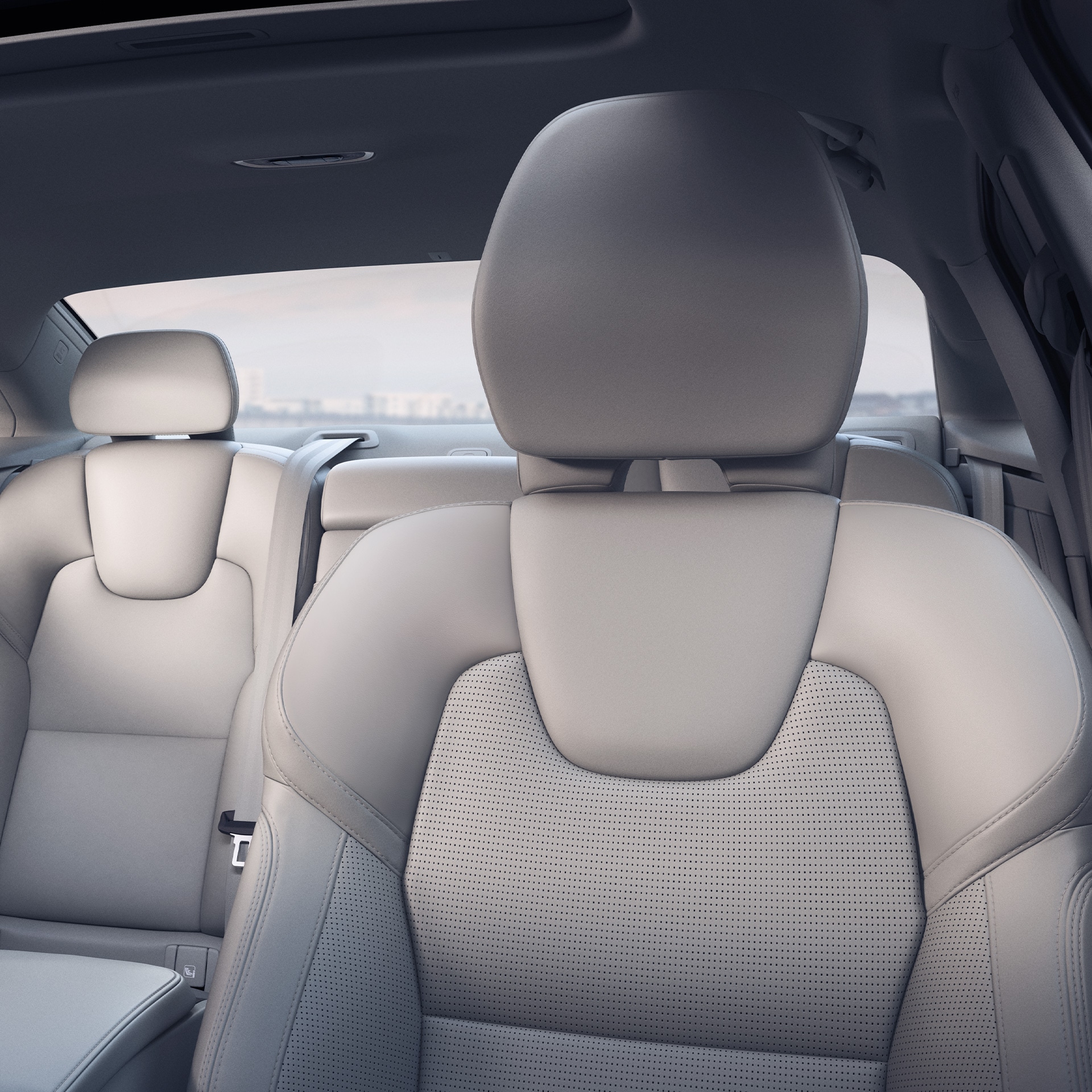 Interior exclusivo del habitáculo de un sedán Volvo S90.