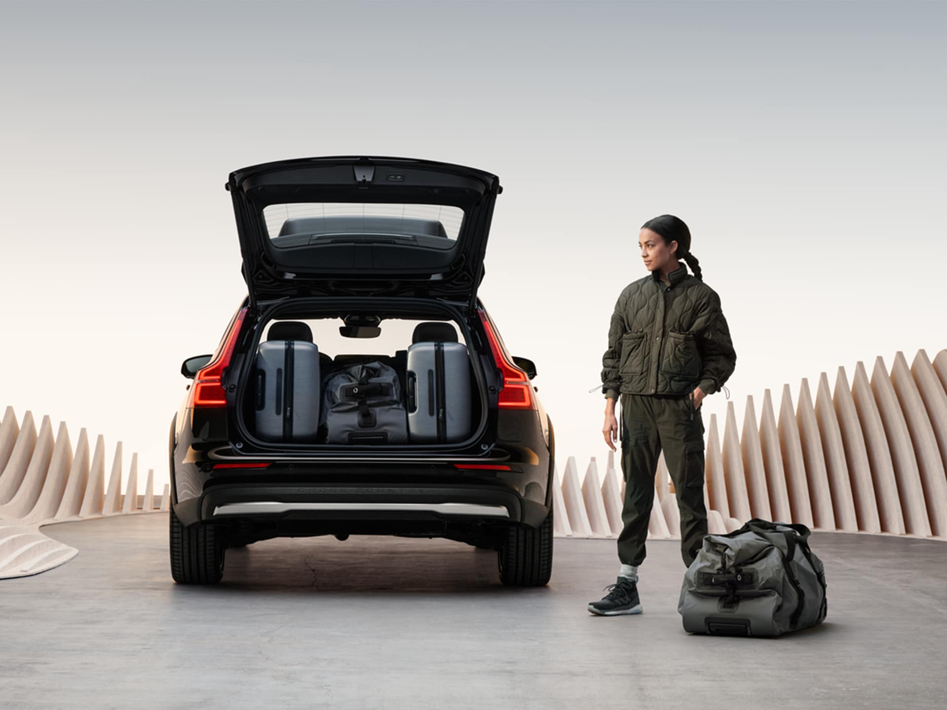 Svestrane mogućnosti za prtljagu i sjedenje te dizajn prostranog prostora za prtljagu u modelu V60 Cross Country.