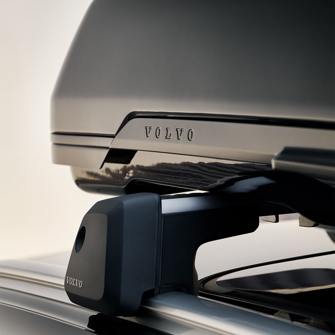 Optimieren Sie Ihre Beladung mit der neuen, nachhaltigeren Dachbox von Volvo Cars.