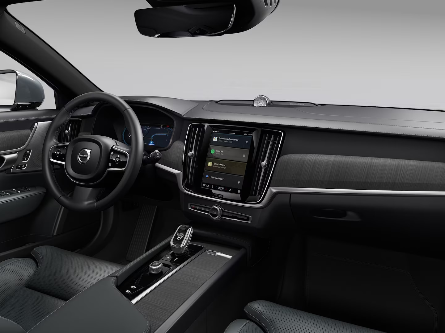 Asiento del conductor y consola central en un Volvo V90 Cross Country.