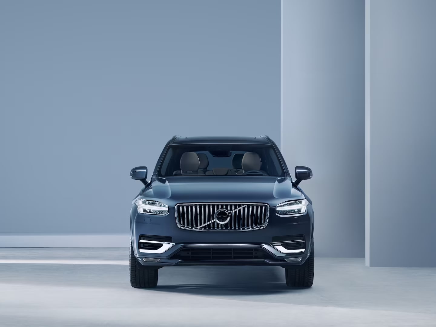 Front exterior of the Volvo XC90 with the iconic front grille and headlamp design.