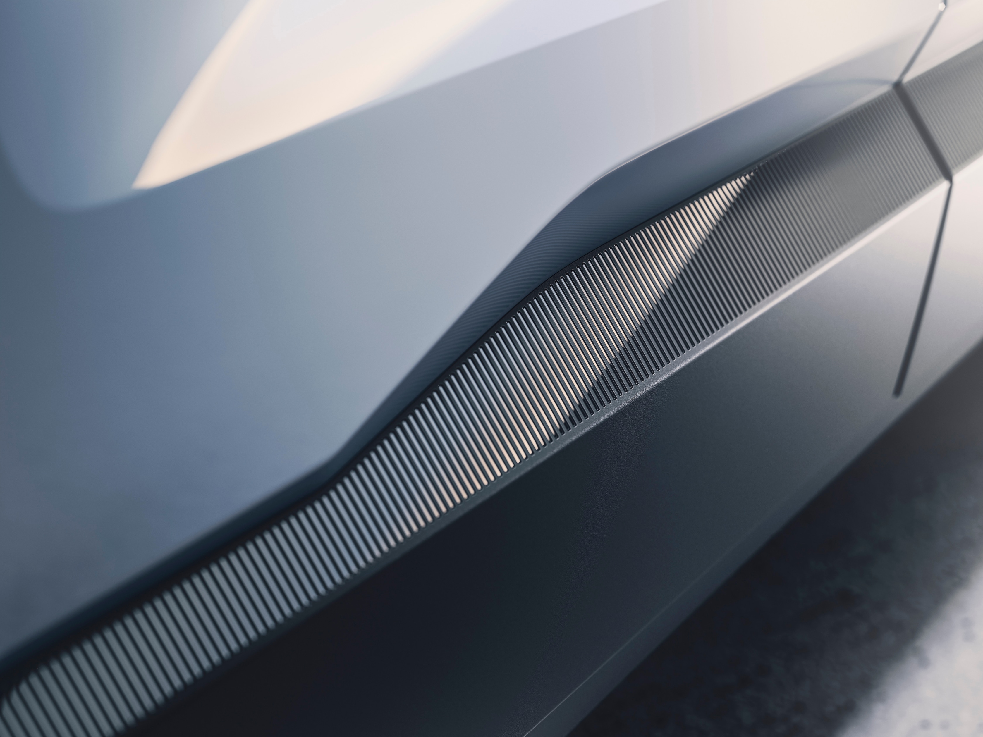 „Volvo EX30“ išorės juodos spalvos detalės vaizdas iš arti.